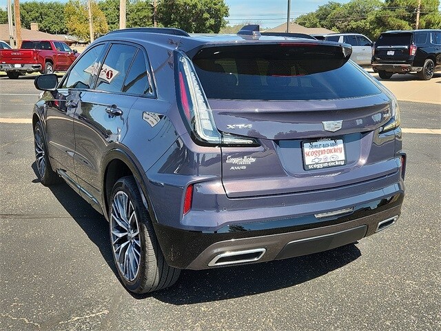 2024 Cadillac XT4 Sport photo 3
