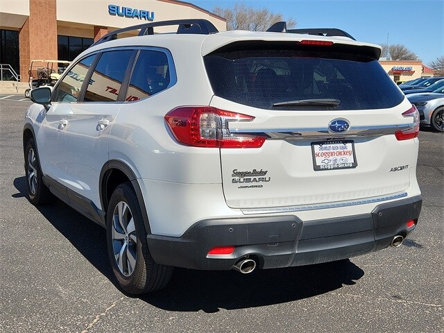 2024 Subaru Ascent Premium photo 3
