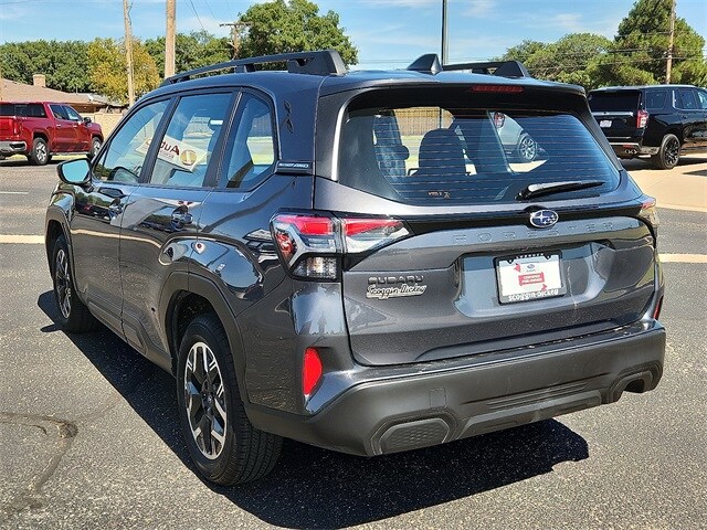 2025 Subaru Forester Base photo 3