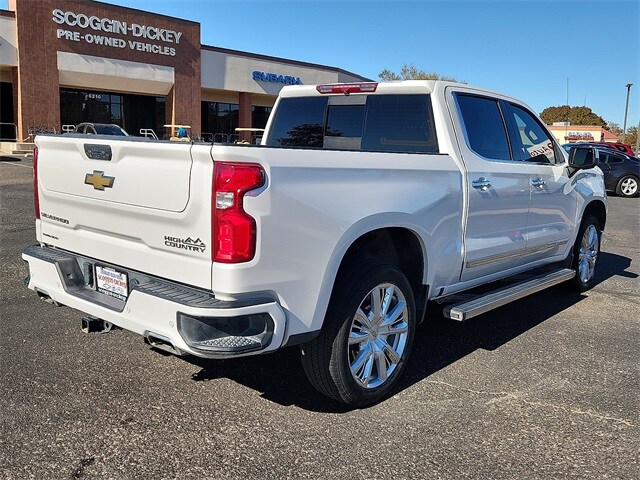 2023 Chevrolet Silverado 1500 High Country photo 4