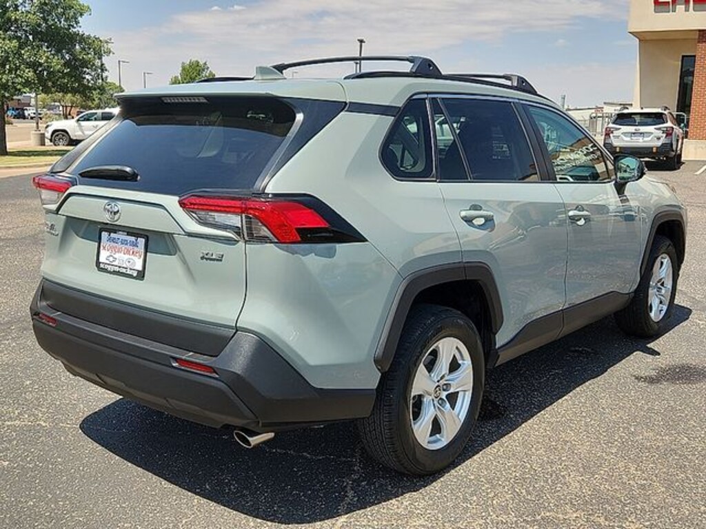 Used 2021 Toyota RAV4 XLE SUV