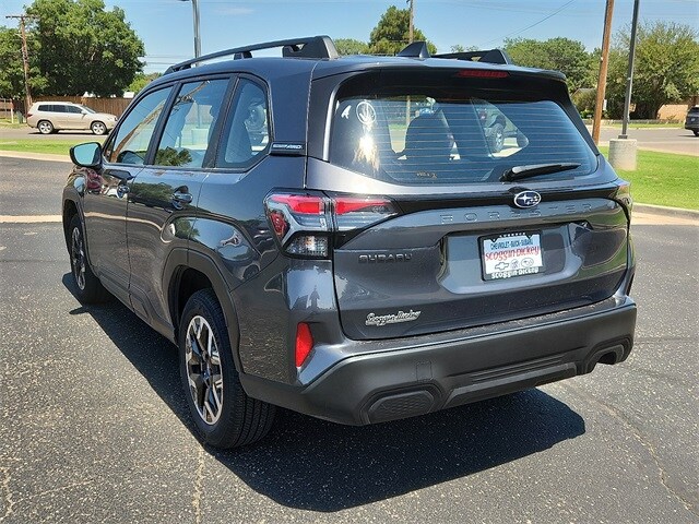 2025 Subaru Forester Base photo 3