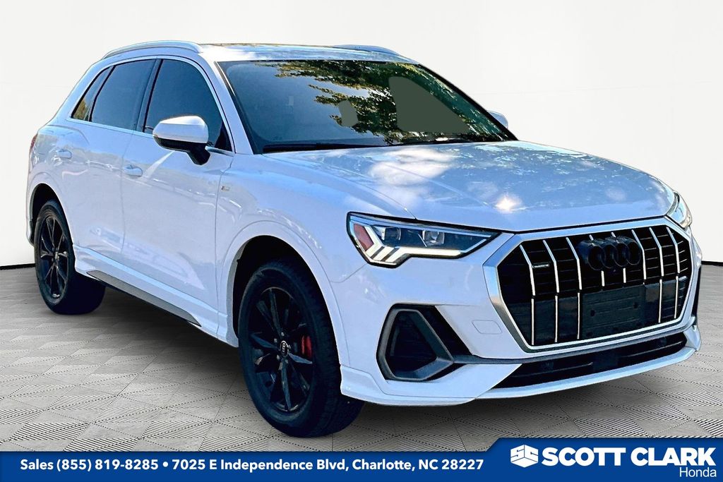 2022 Audi Q3