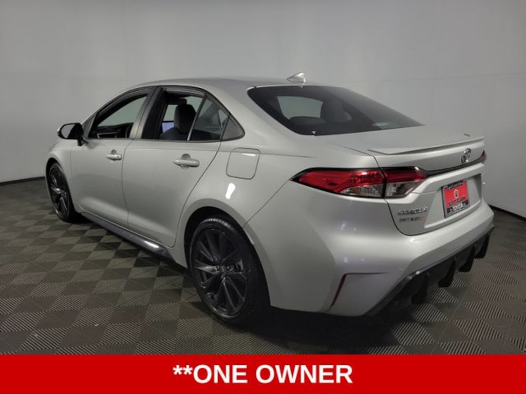 Used 2024 Toyota Corolla SE Sedan