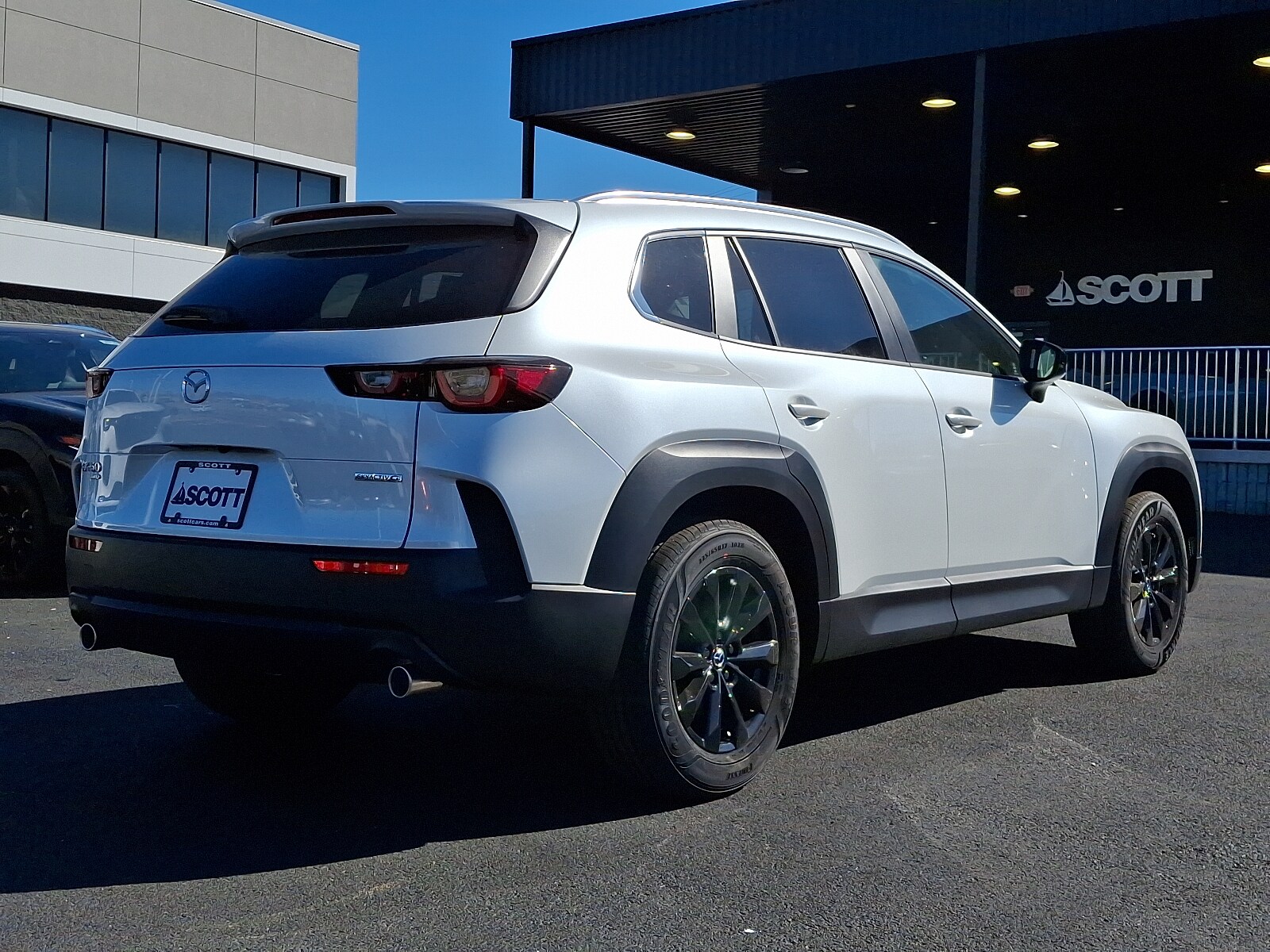 2025 Mazda CX-50 2.5 Select photo 4
