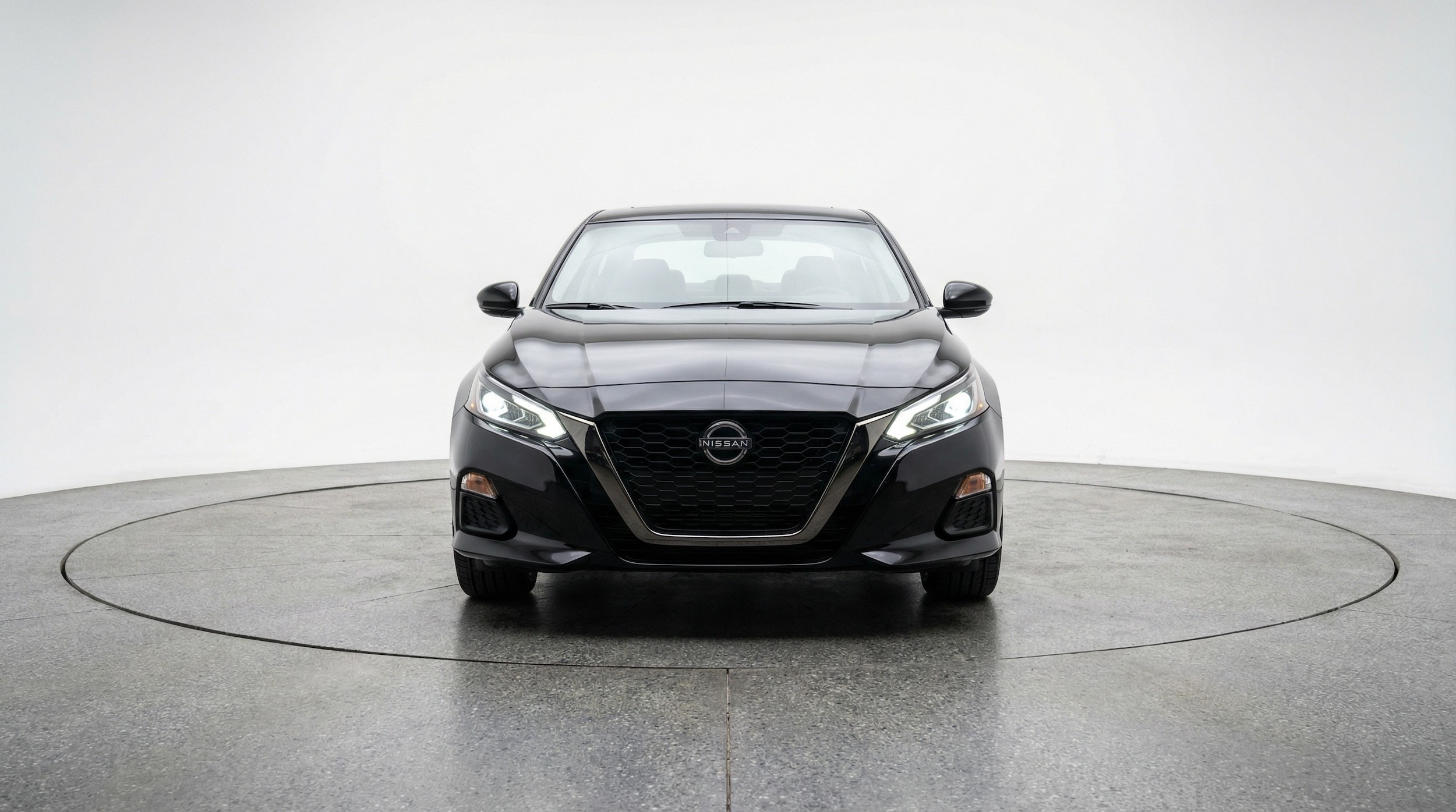 Thumbnail: 2025 Nissan Altima - 2