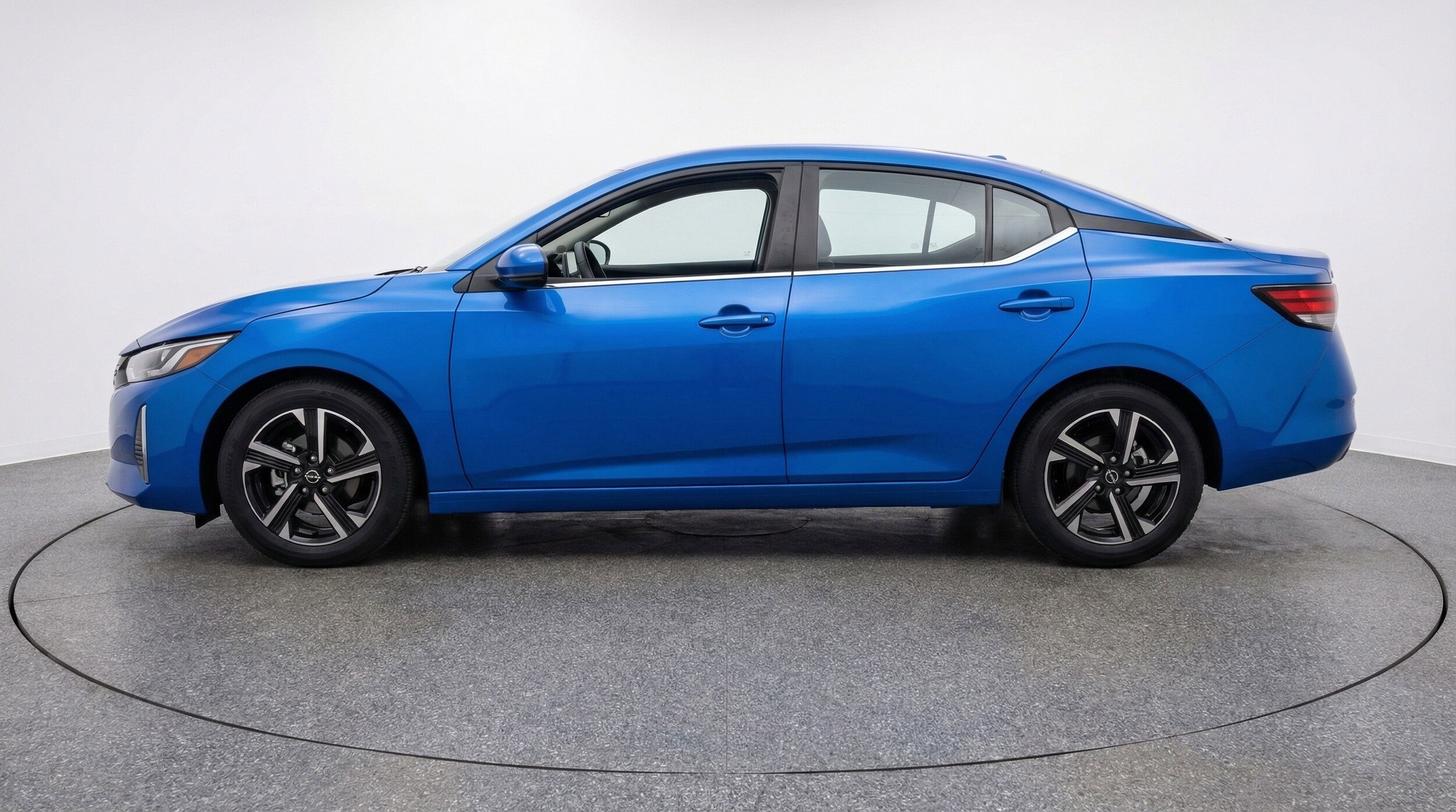 Thumbnail: 2025 Nissan Sentra - 5