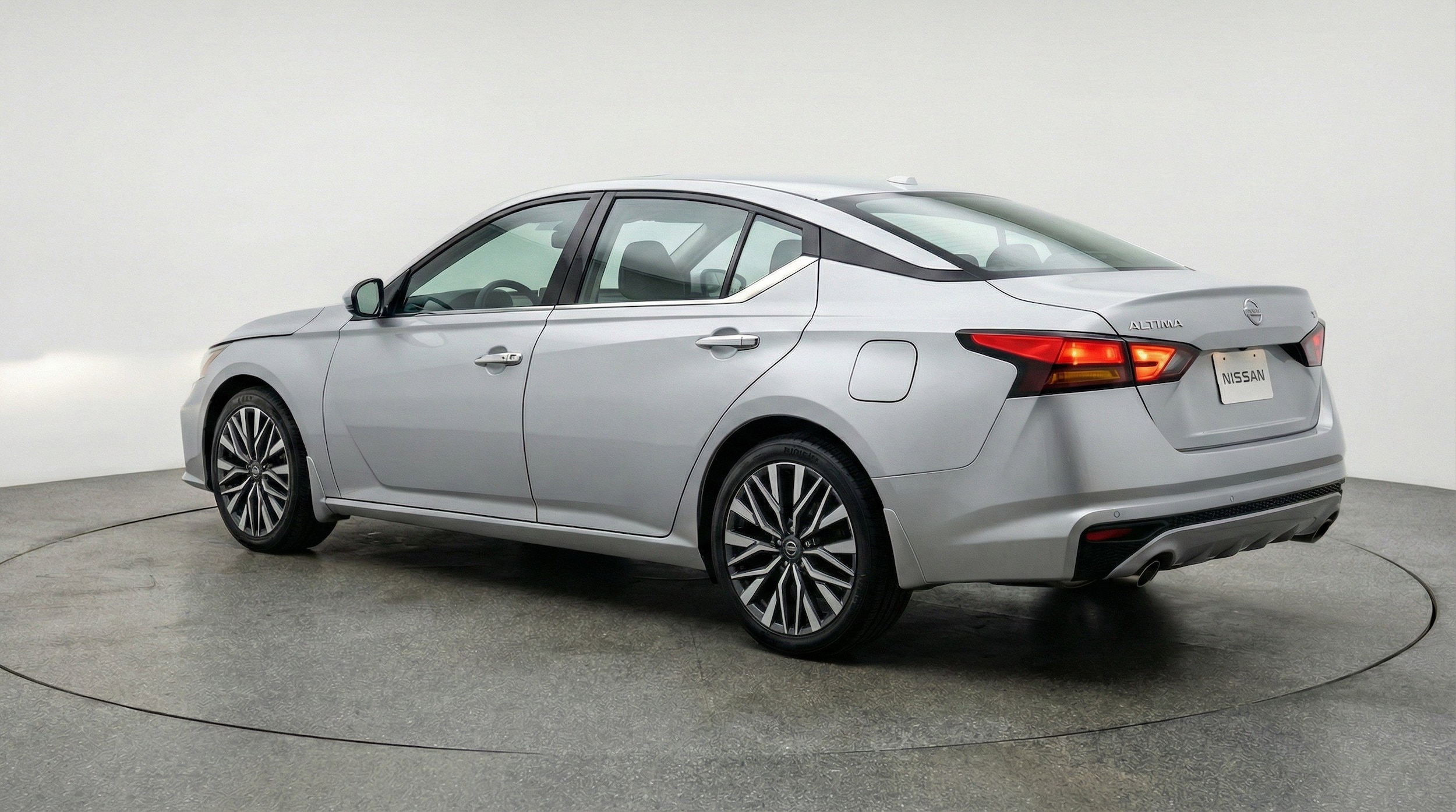 Thumbnail: 2025 Nissan Altima - 6