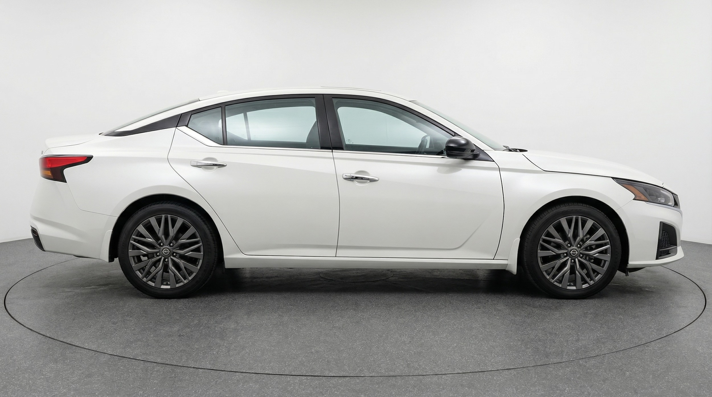 Thumbnail: 2025 Nissan Altima - 8