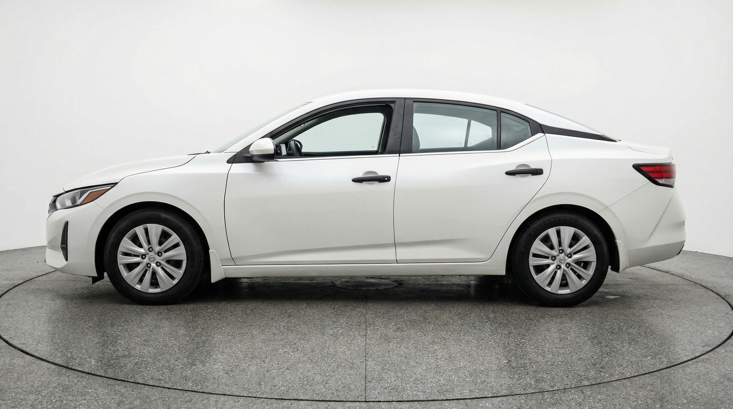 Thumbnail: 2025 Nissan Sentra - 4