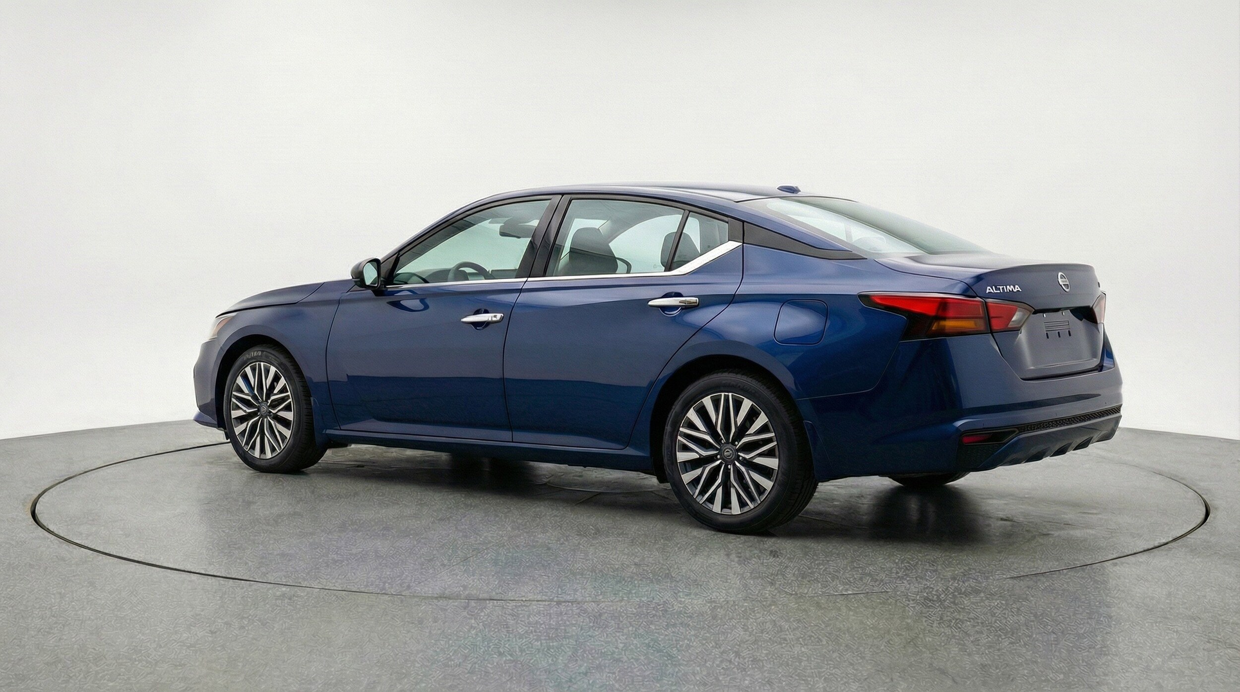 Thumbnail: 2025 Nissan Altima - 6