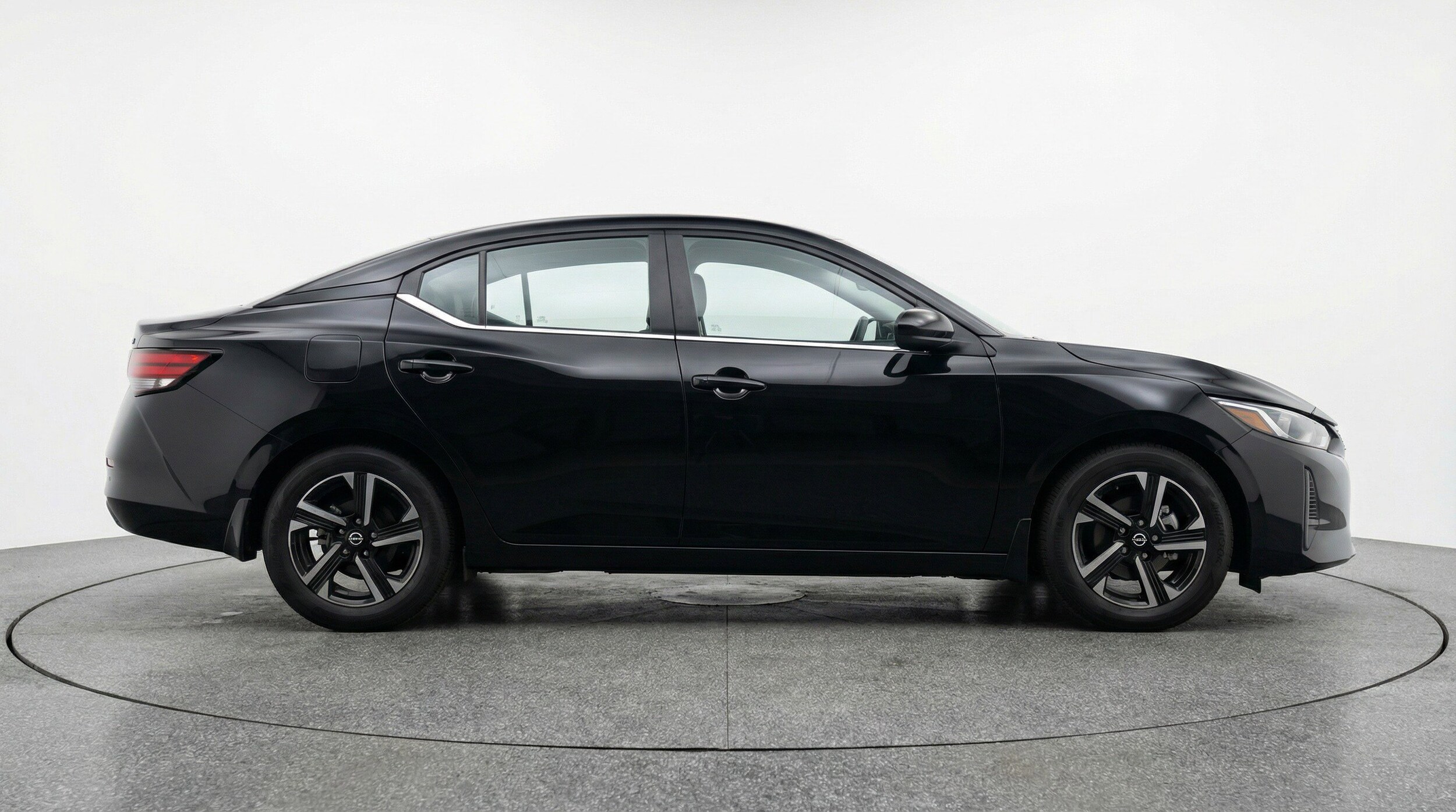 Thumbnail: 2025 Nissan Sentra - 11