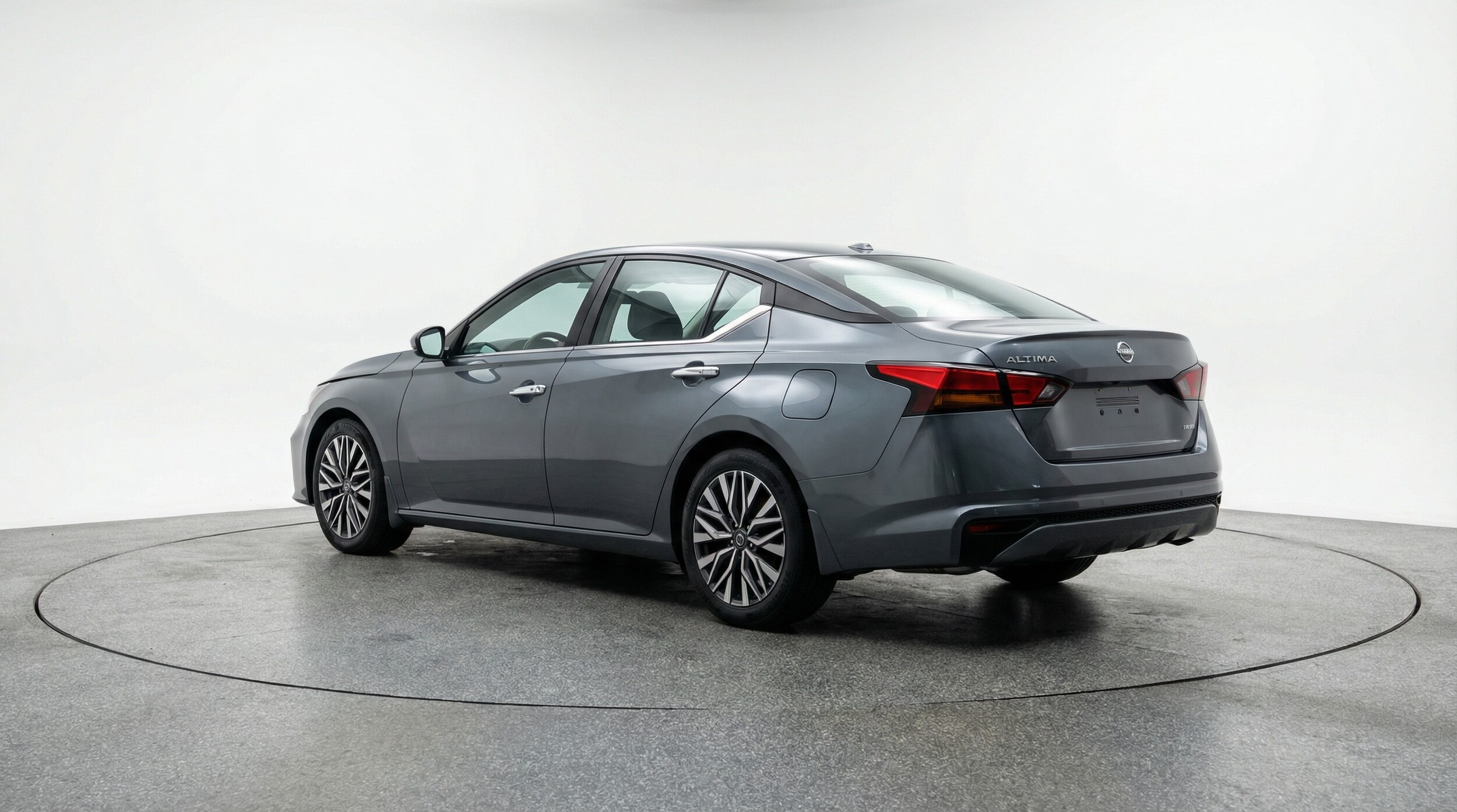 Thumbnail: 2025 Nissan Altima - 5