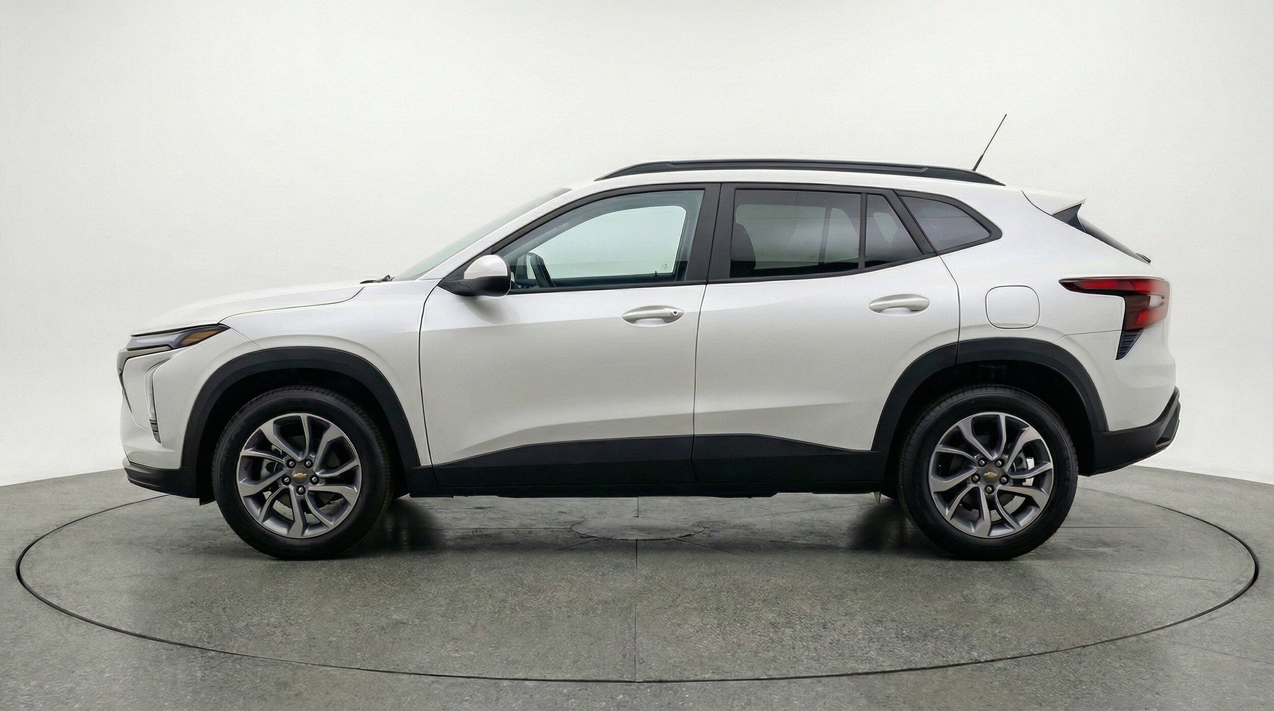 Thumbnail: 2025 Chevrolet Trax - 5