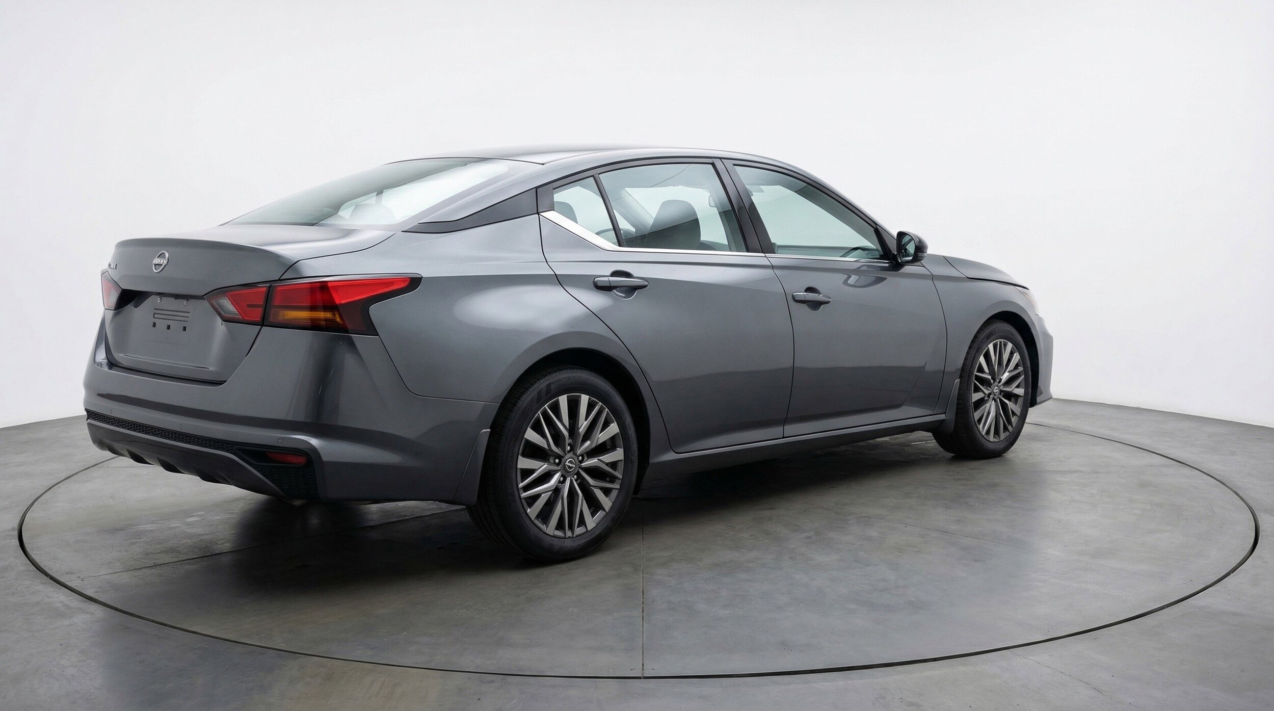 Thumbnail: 2025 Nissan Altima - 9