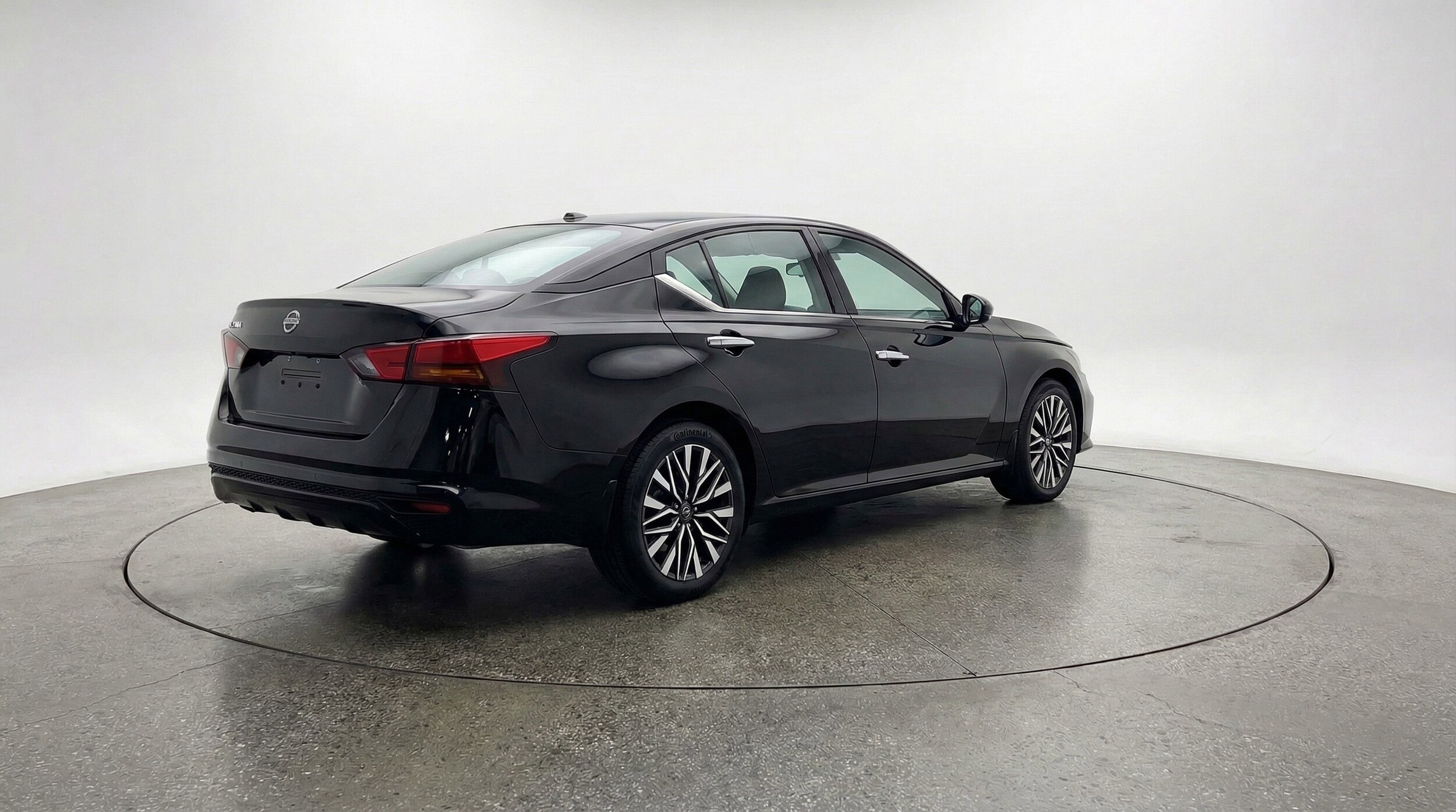 Thumbnail: 2025 Nissan Altima - 9