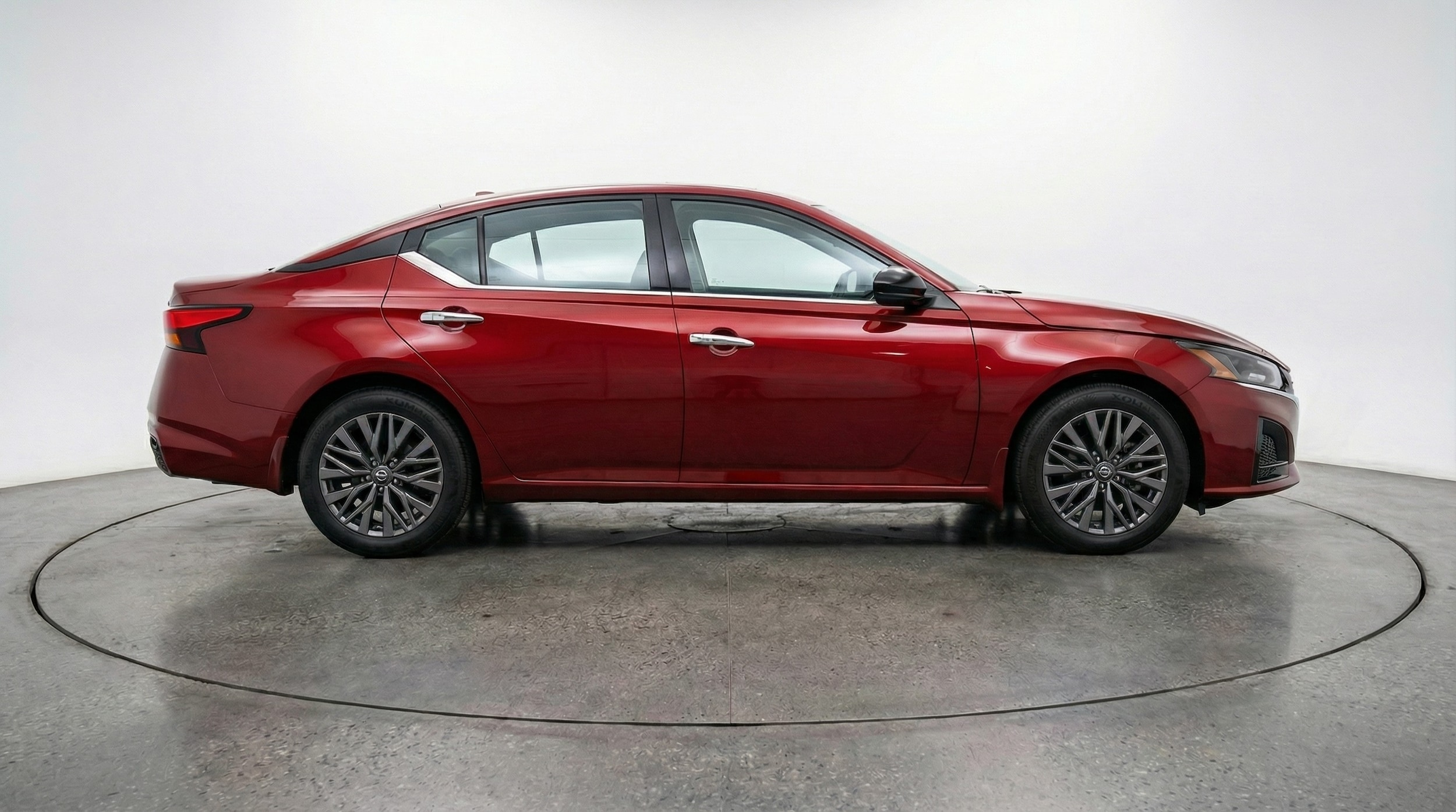 Thumbnail: 2025 Nissan Altima - 8