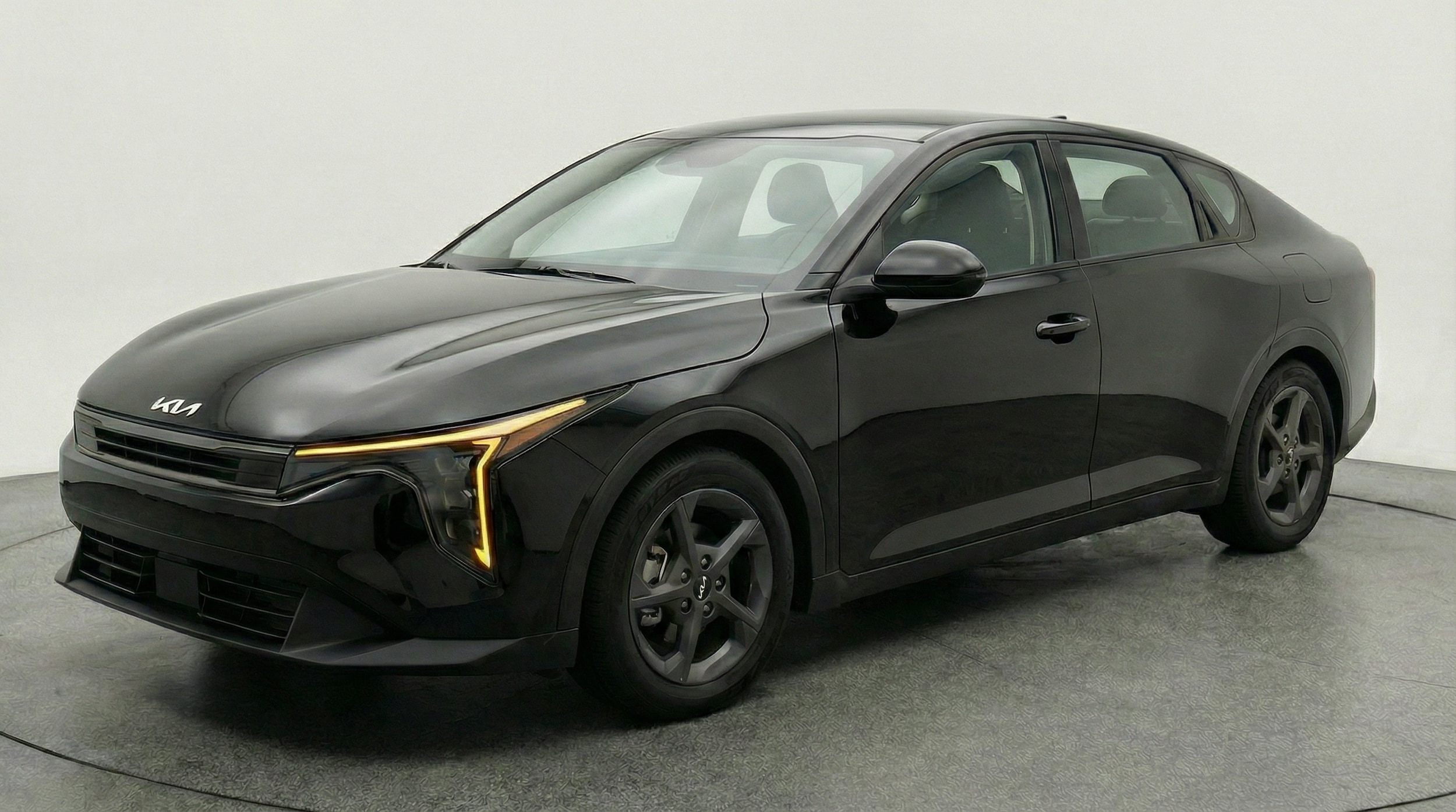 Thumbnail: 2025 Kia K4 - 3