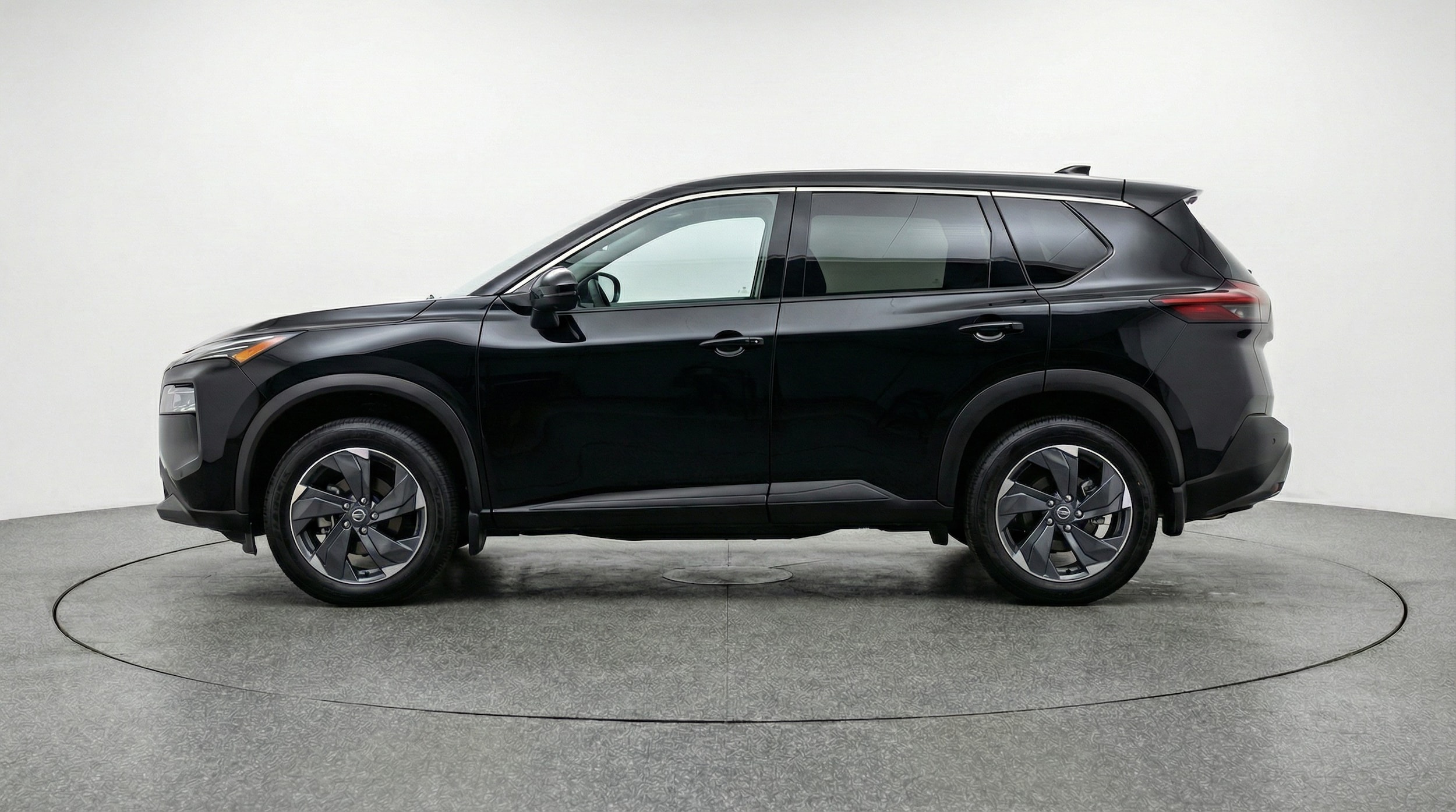 Thumbnail: 2025 Nissan Rogue - 4