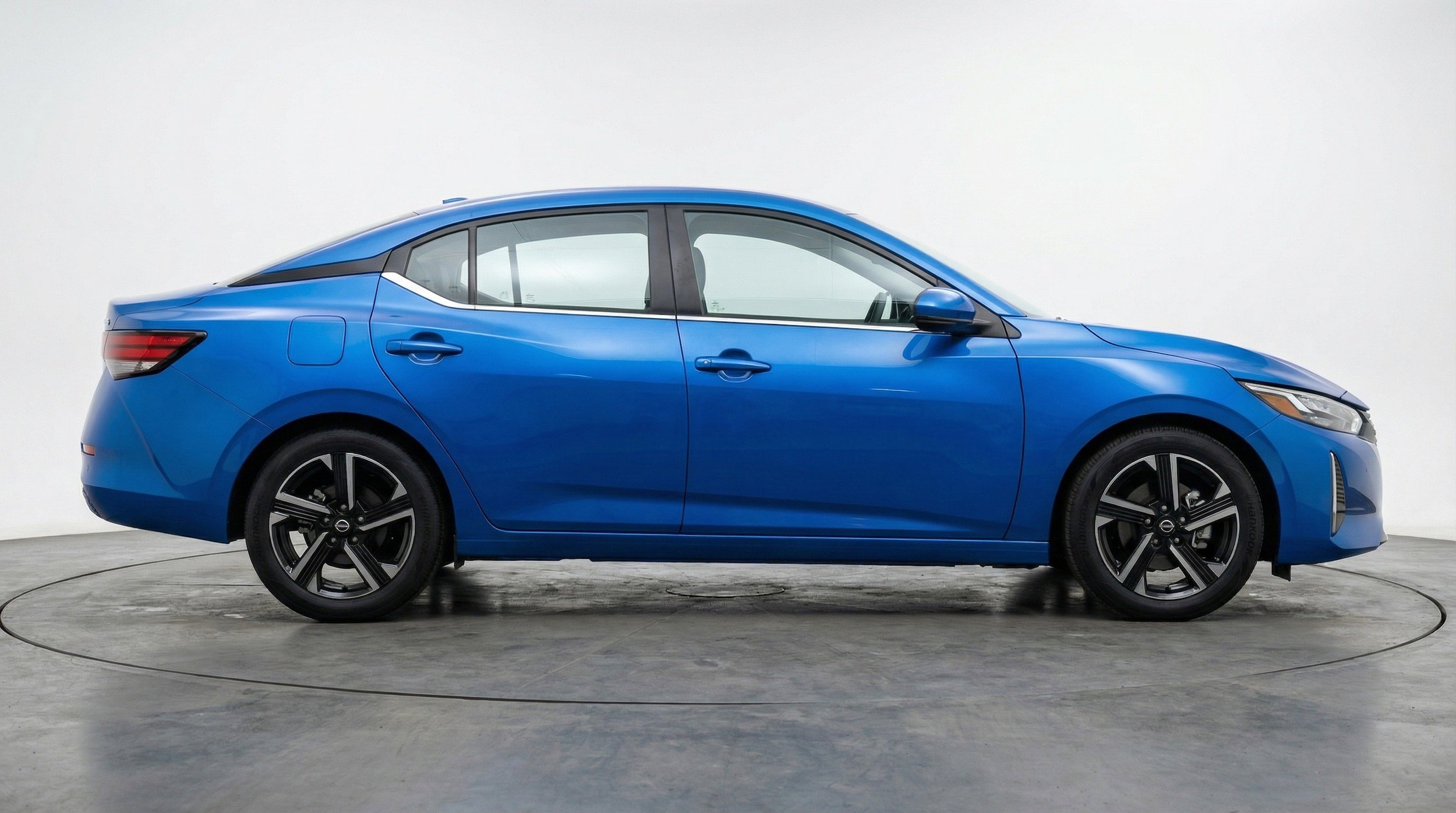 Thumbnail: 2025 Nissan Sentra - 11