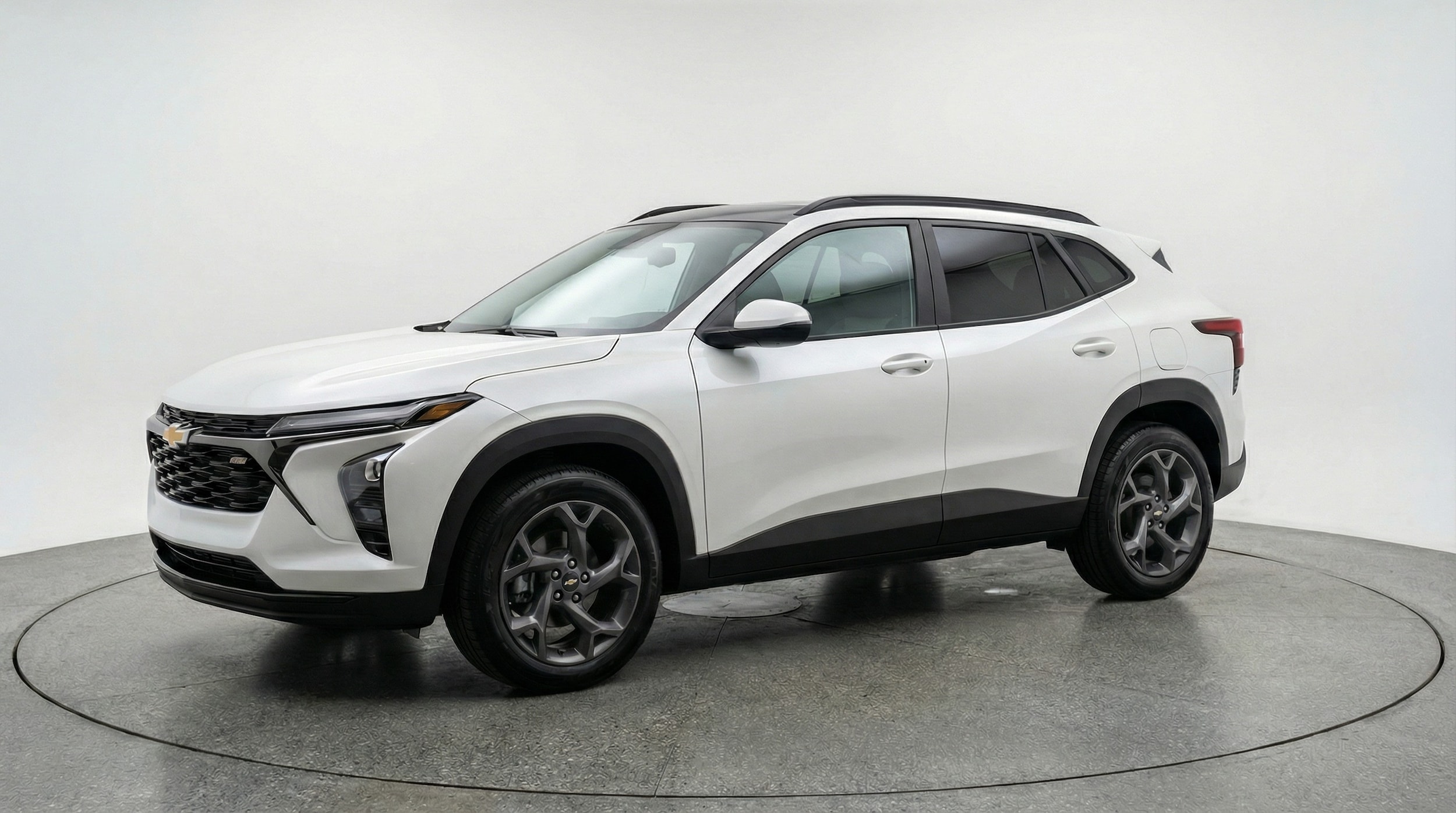 Thumbnail: 2025 Chevrolet Trax - 3