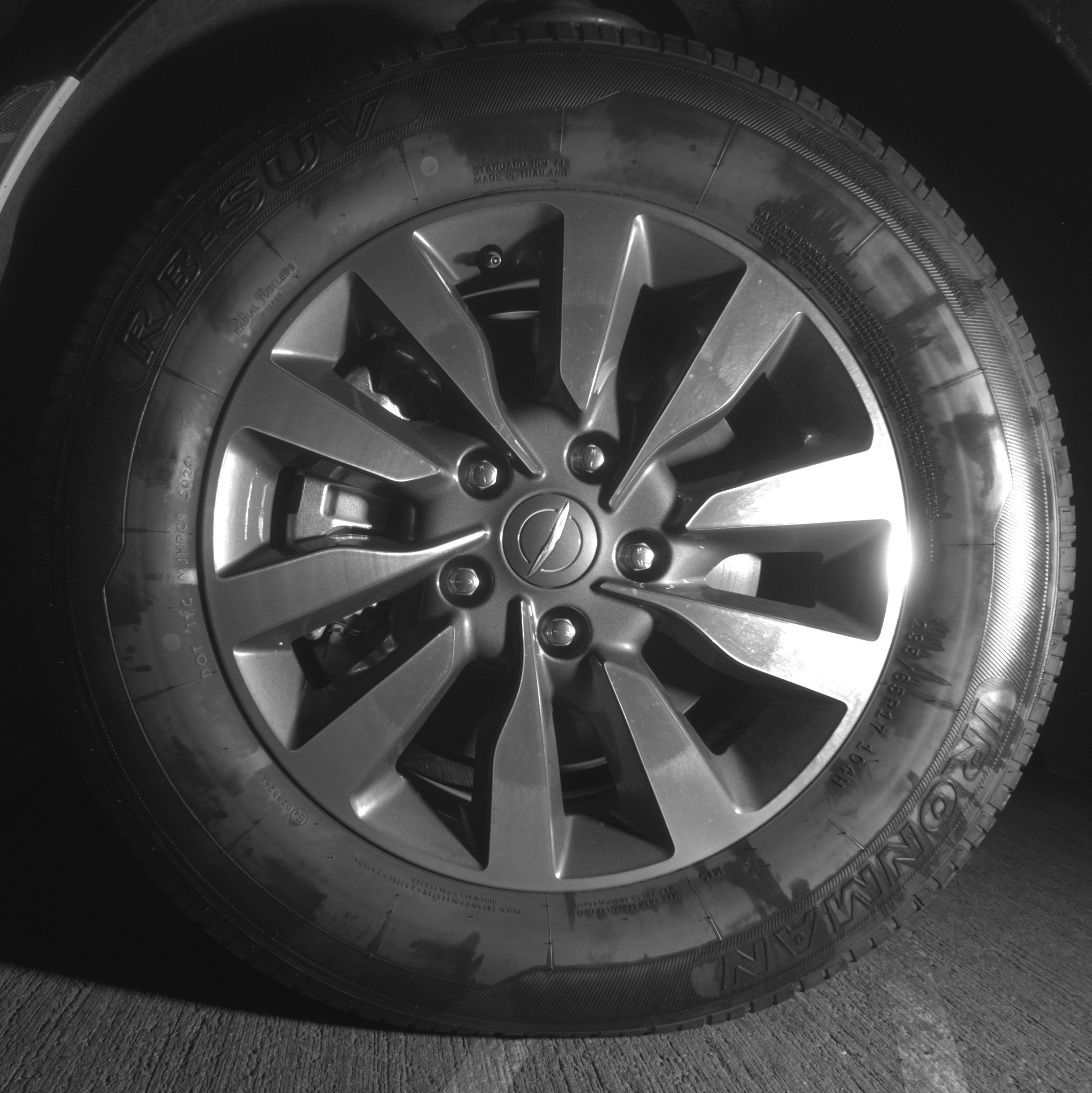 Thumbnail: 2023 Chrysler Pacifica - 12