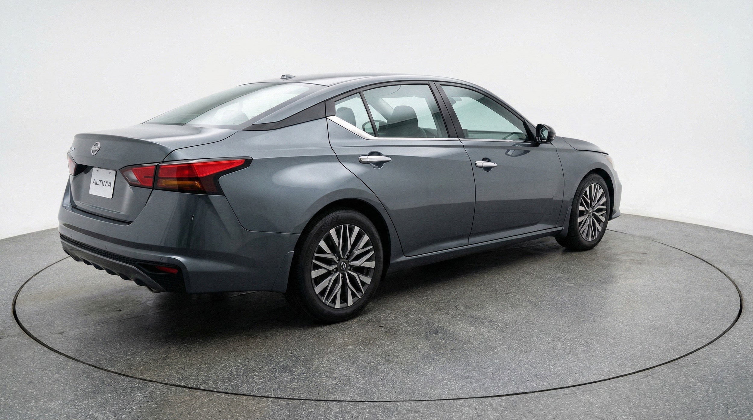 Thumbnail: 2025 Nissan Altima - 9