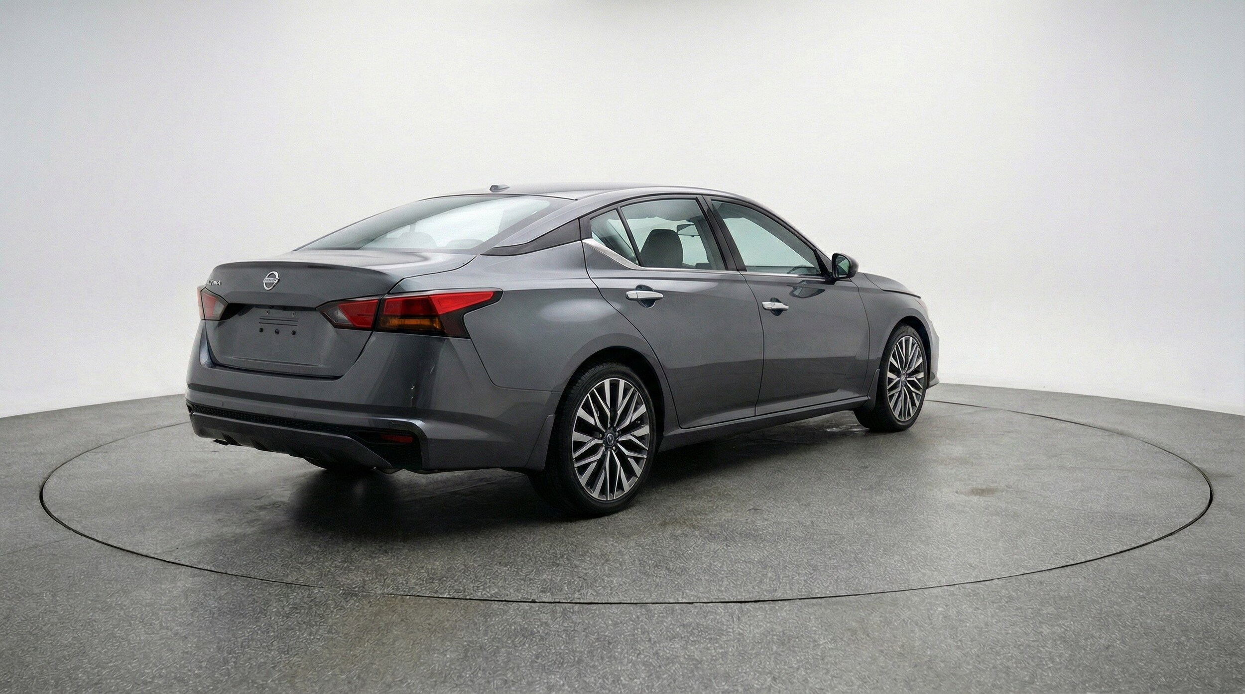 Thumbnail: 2025 Nissan Altima - 9