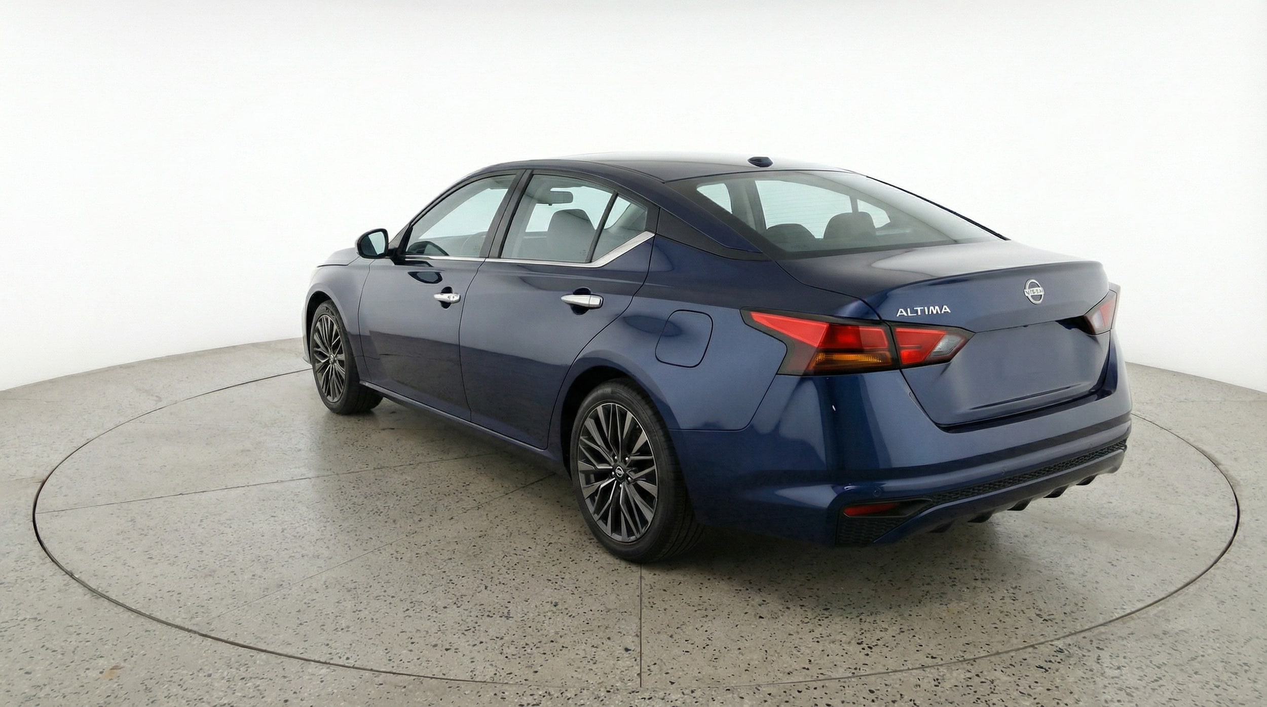 Thumbnail: 2025 Nissan Altima - 5