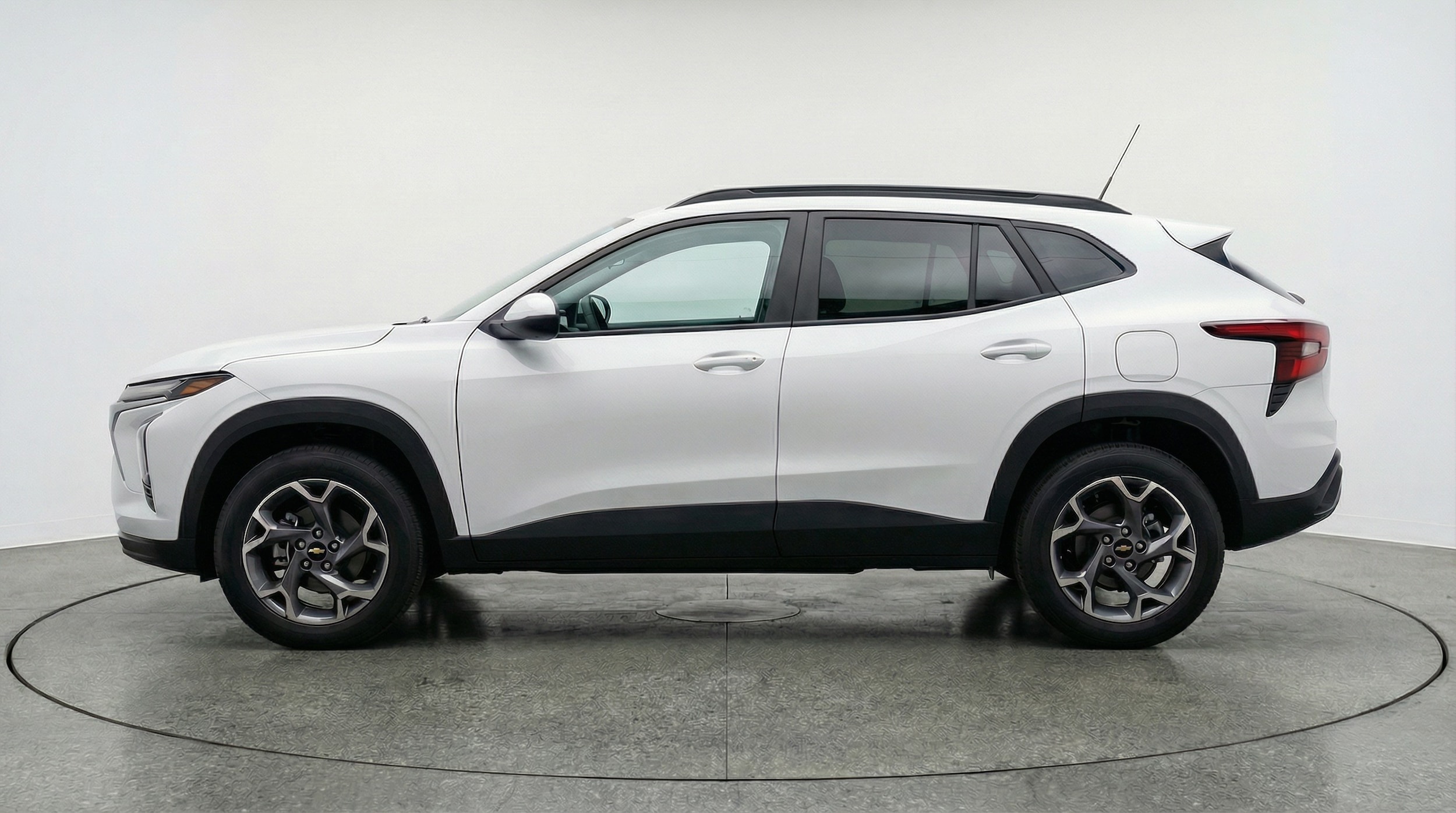 Thumbnail: 2025 Chevrolet Trax - 4