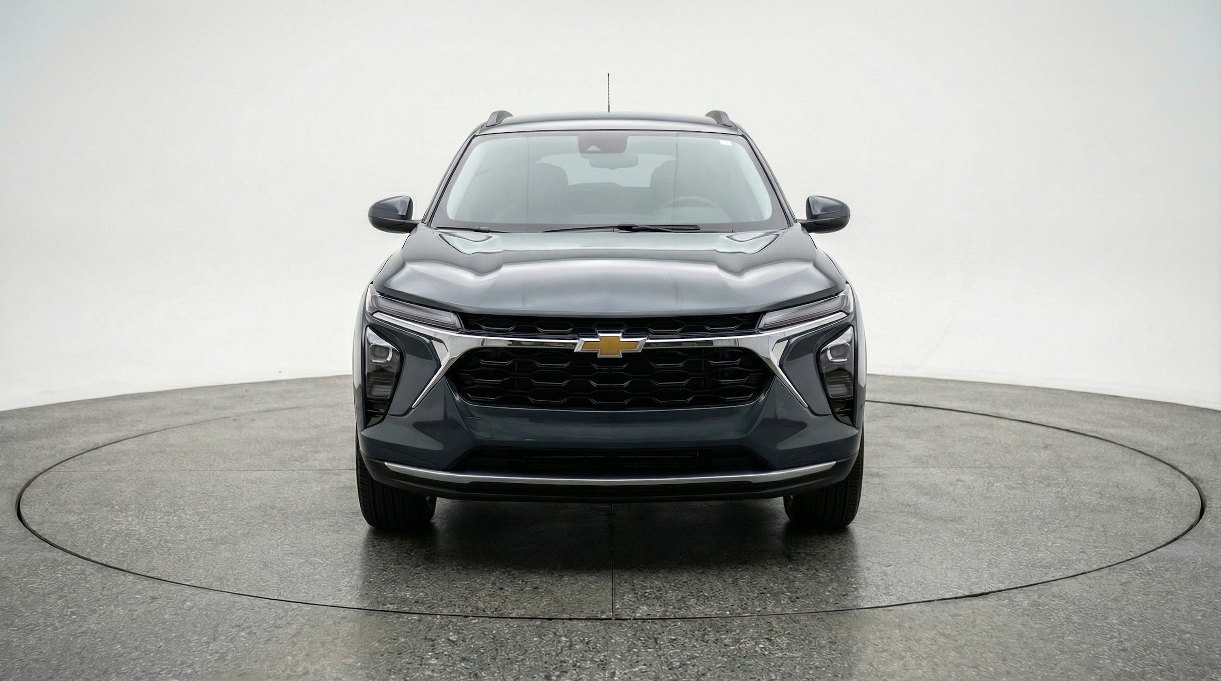 Thumbnail: 2025 Chevrolet Trax - 2