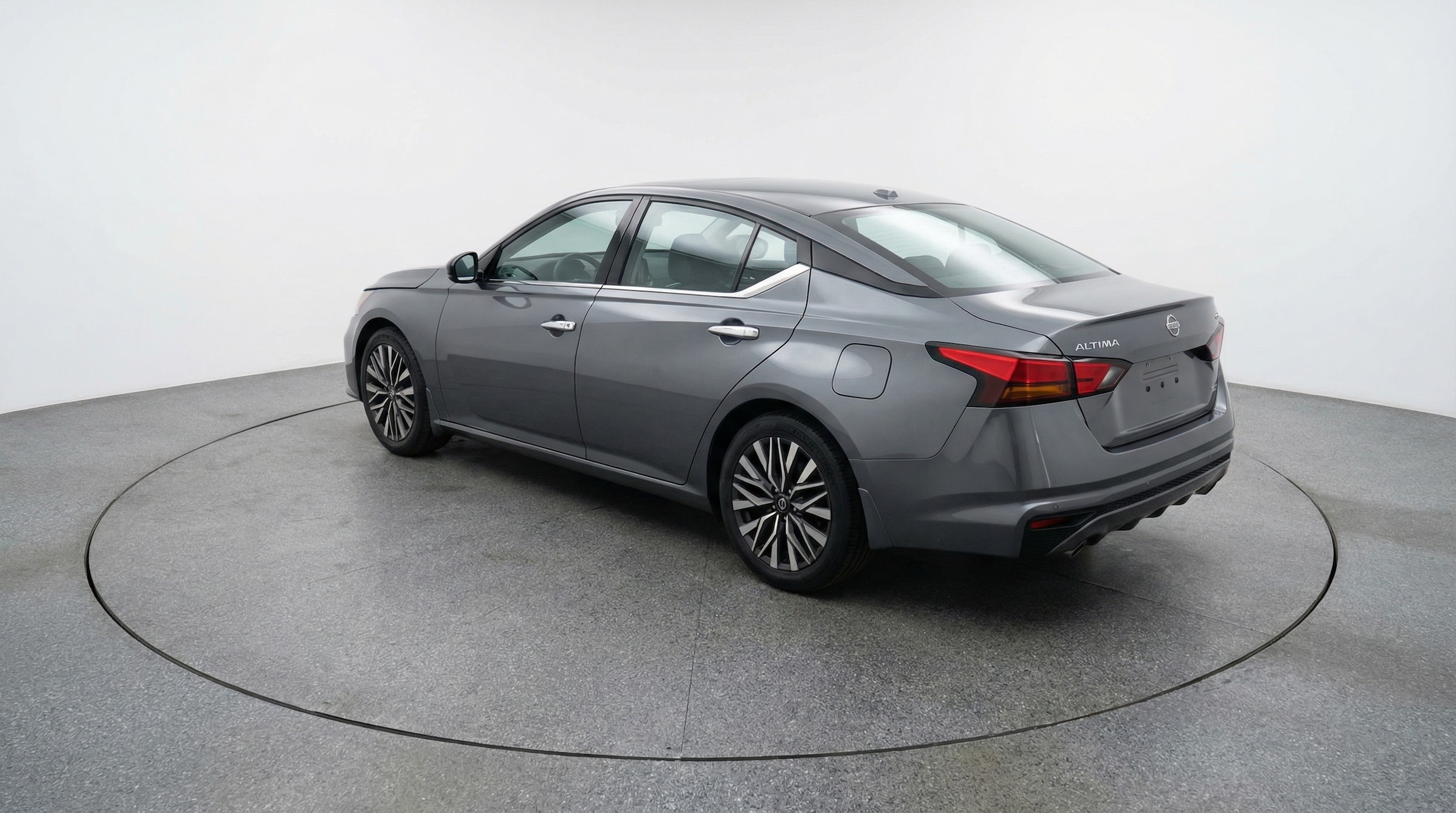 Thumbnail: 2025 Nissan Altima - 5