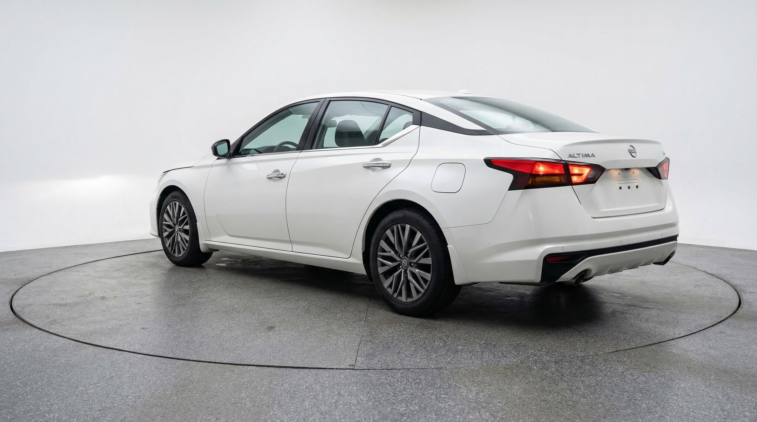 Thumbnail: 2025 Nissan Altima - 6