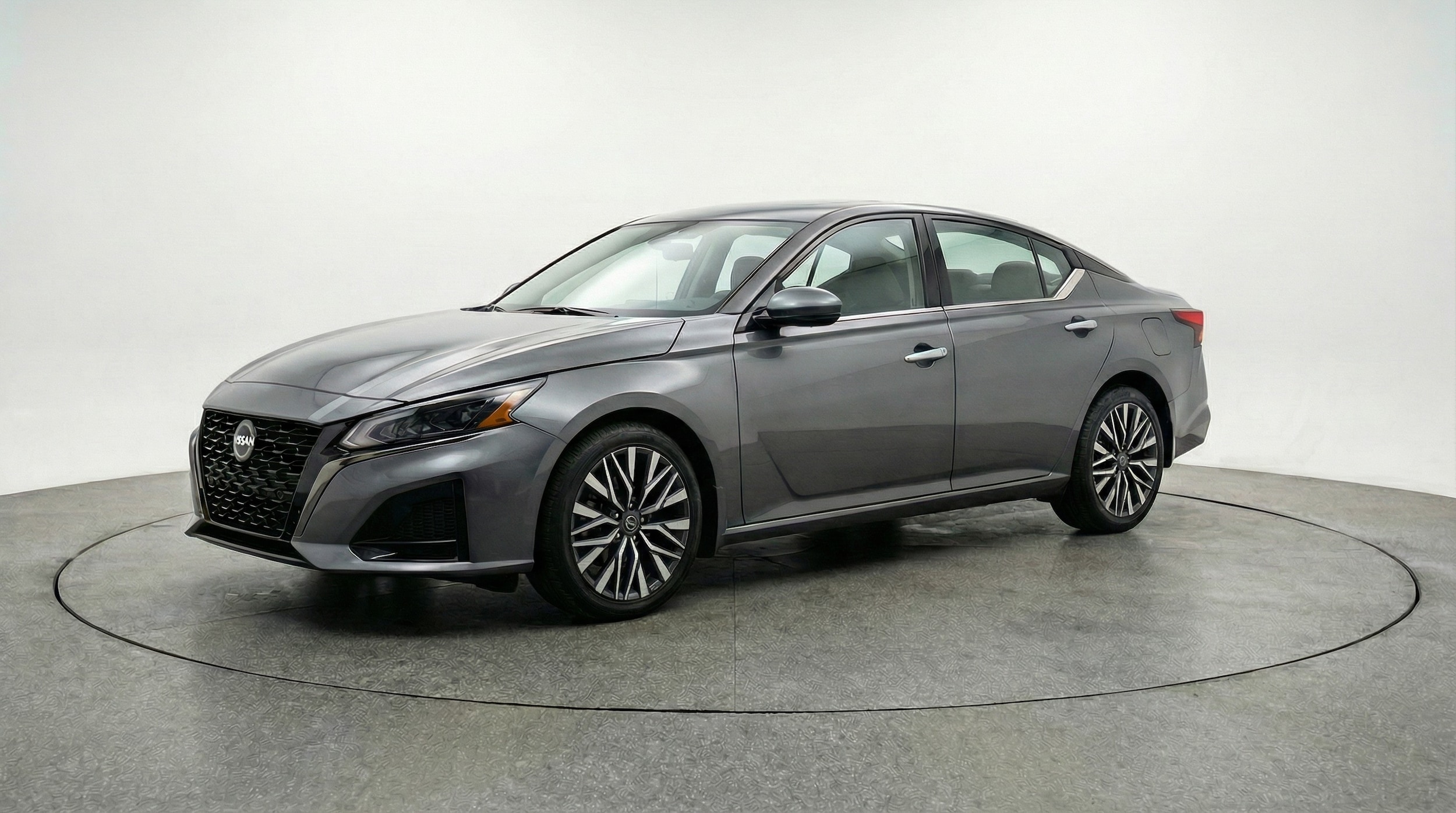 Thumbnail: 2025 Nissan Altima - 3