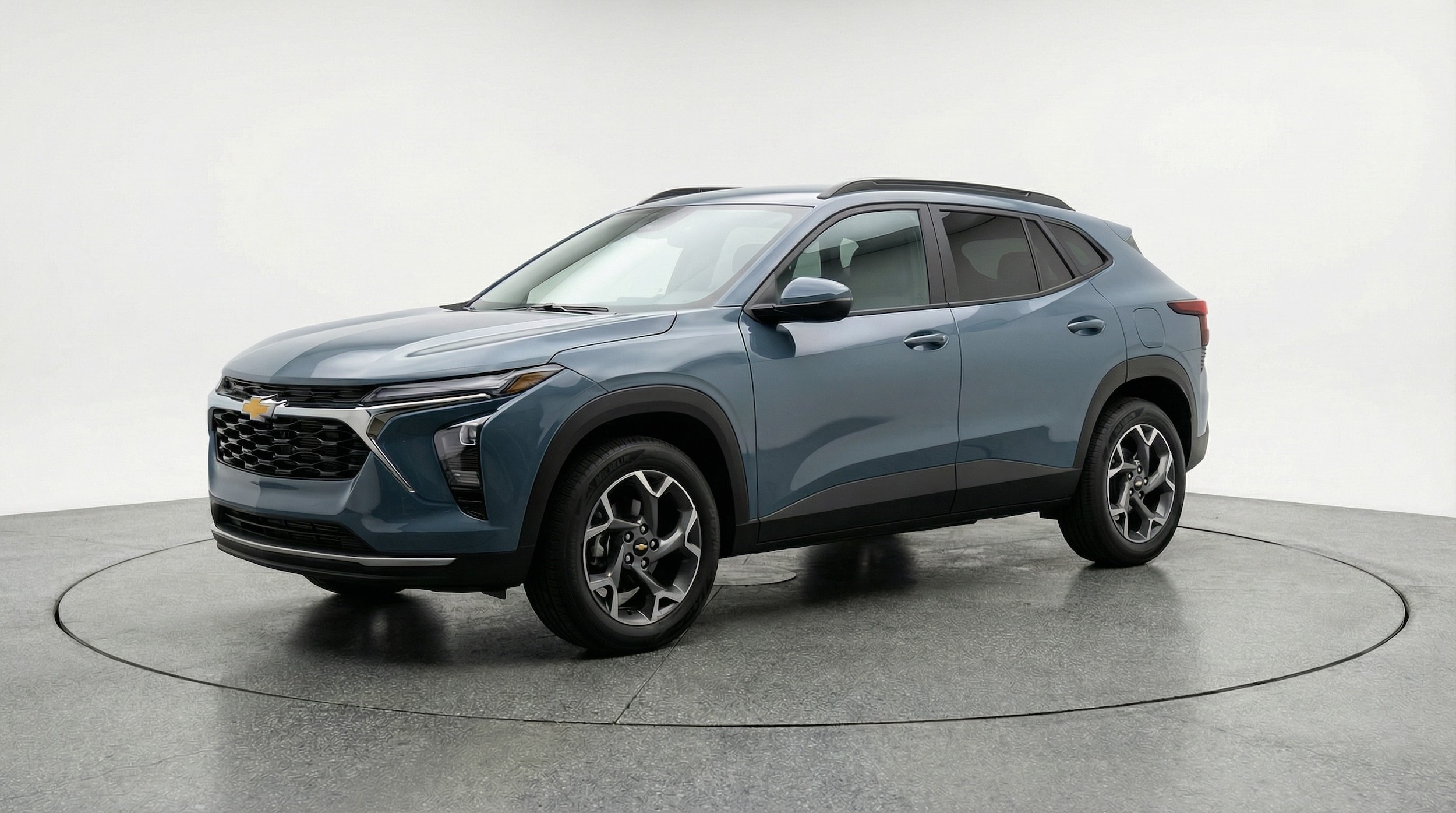 Thumbnail: 2025 Chevrolet Trax - 3