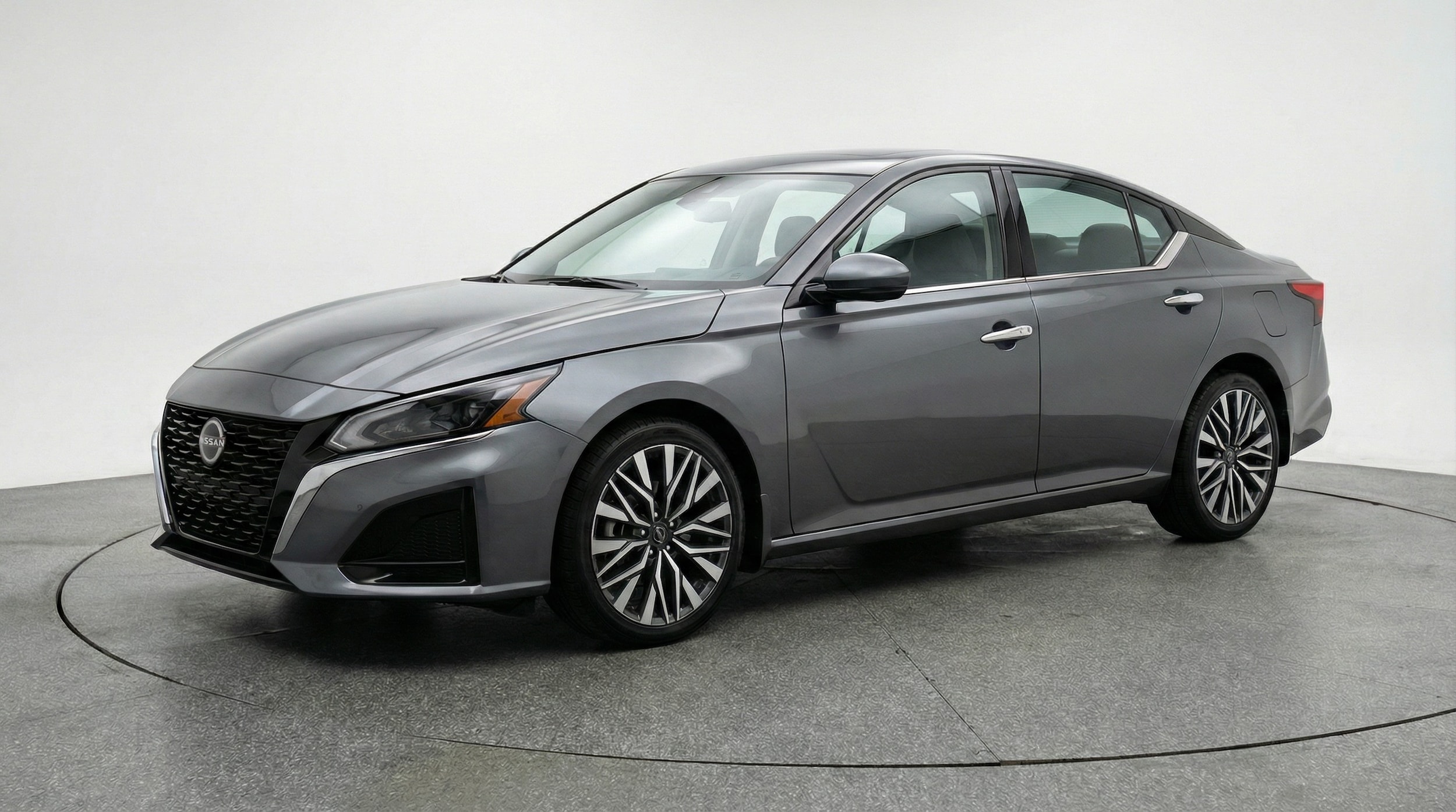 Thumbnail: 2025 Nissan Altima - 3