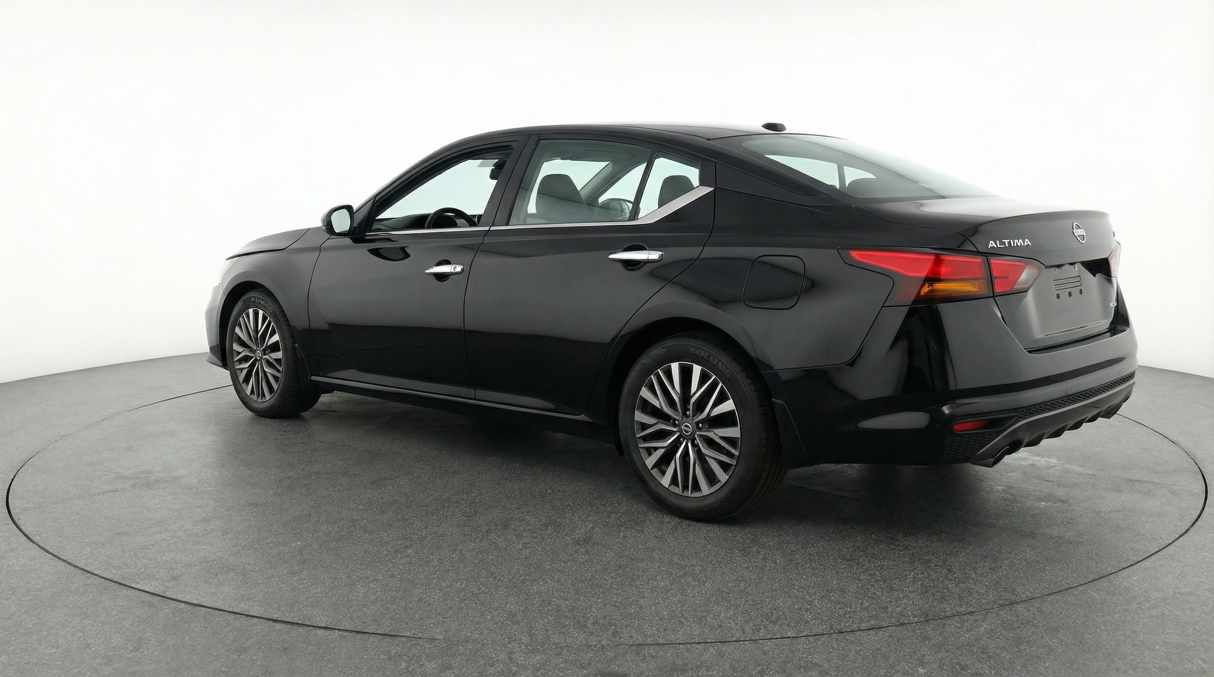 Thumbnail: 2025 Nissan Altima - 5