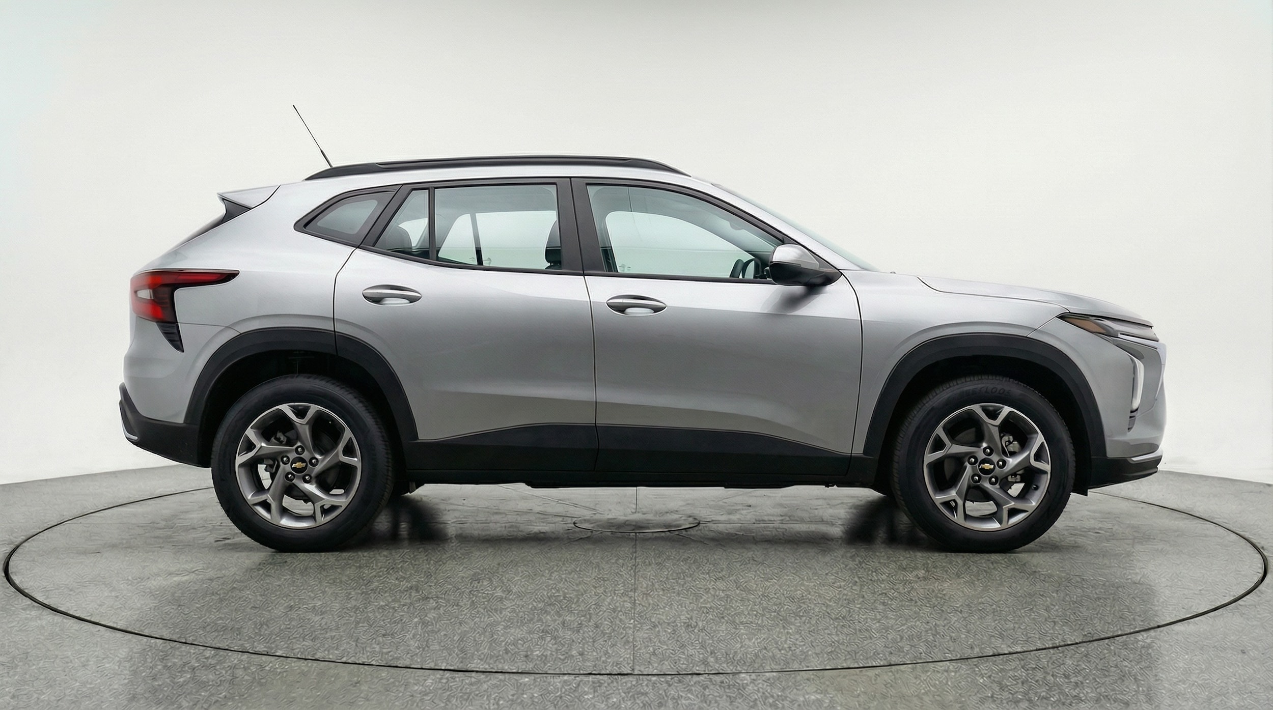 Thumbnail: 2025 Chevrolet Trax - 8