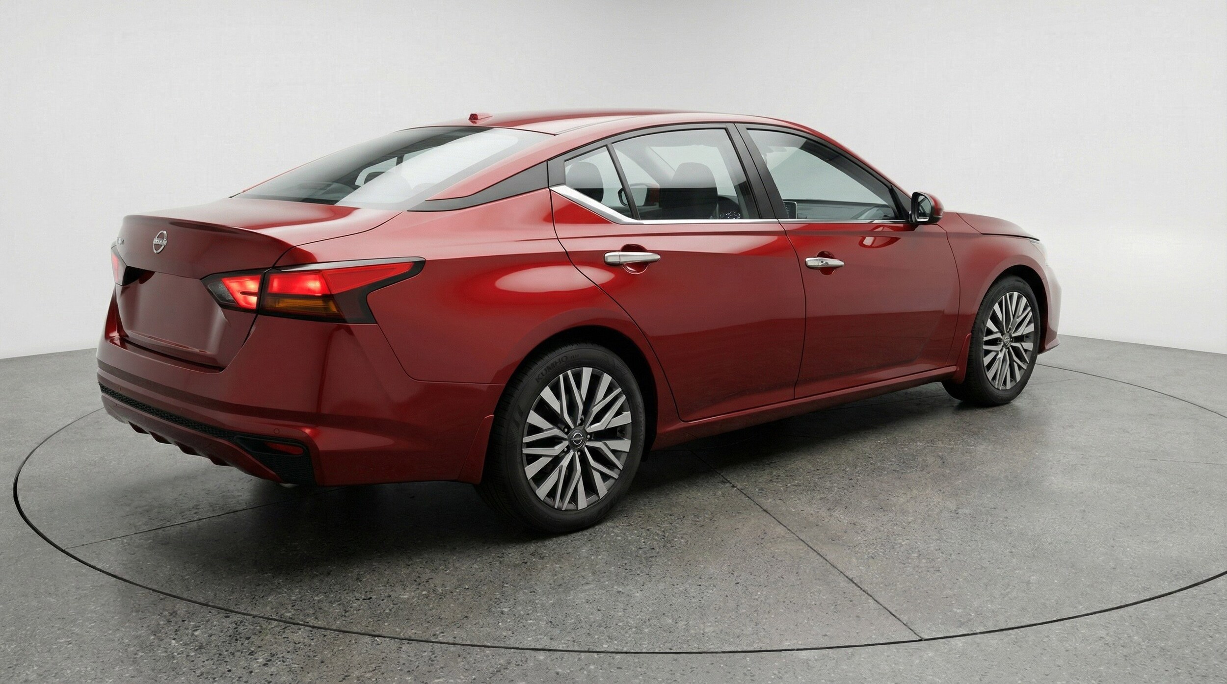 Thumbnail: 2025 Nissan Altima - 9