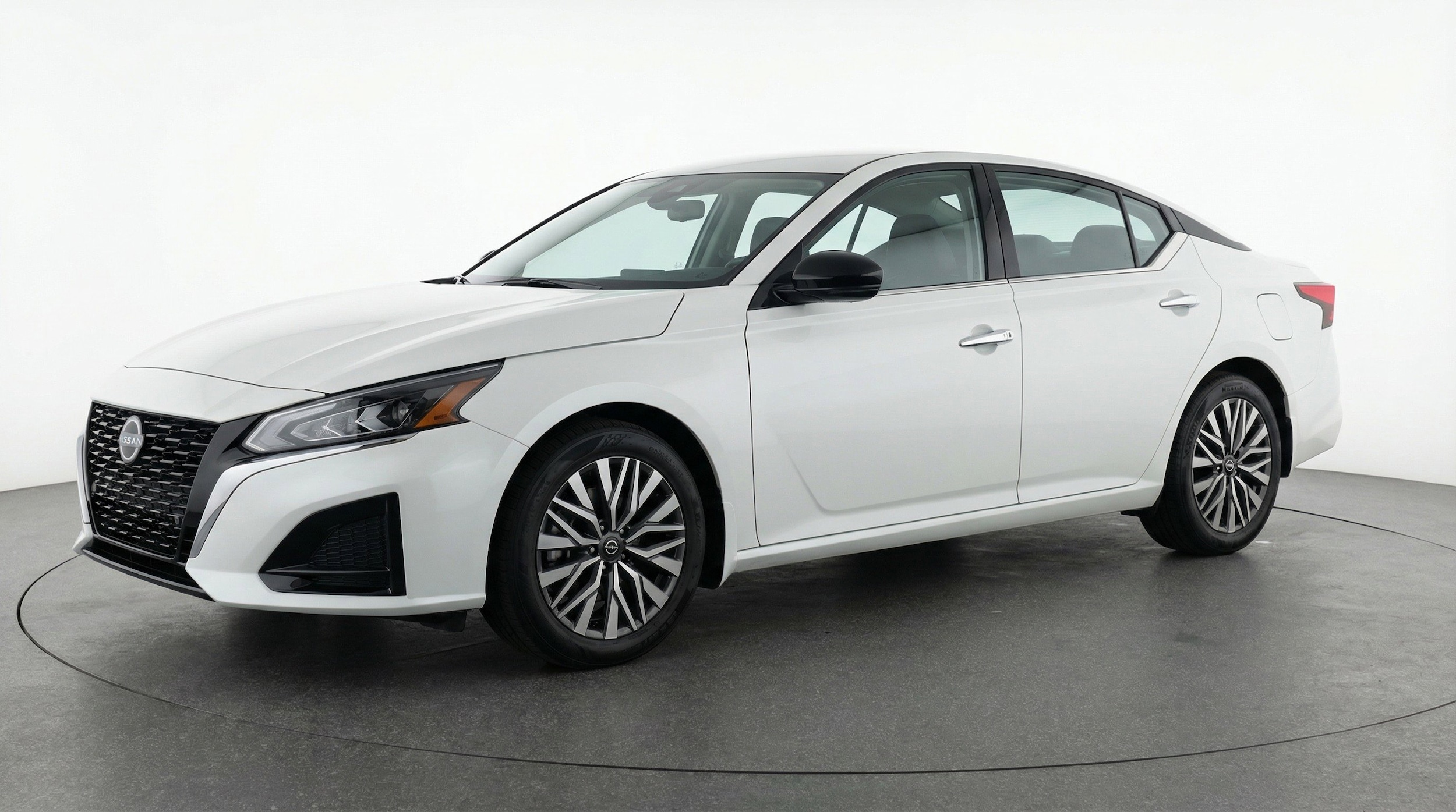 Thumbnail: 2025 Nissan Altima - 3