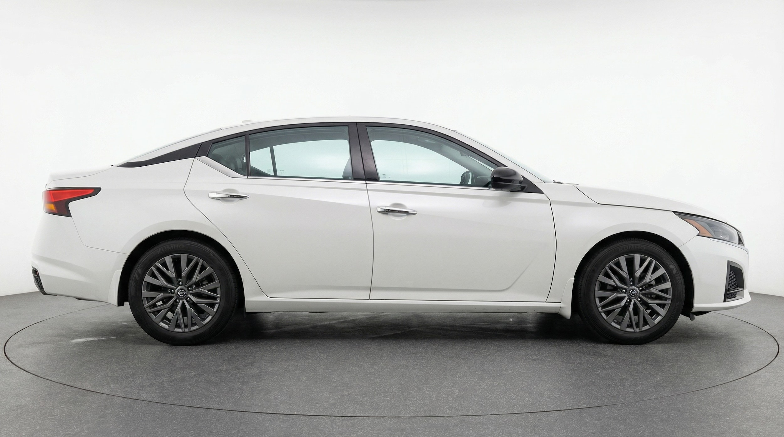 Thumbnail: 2025 Nissan Altima - 8