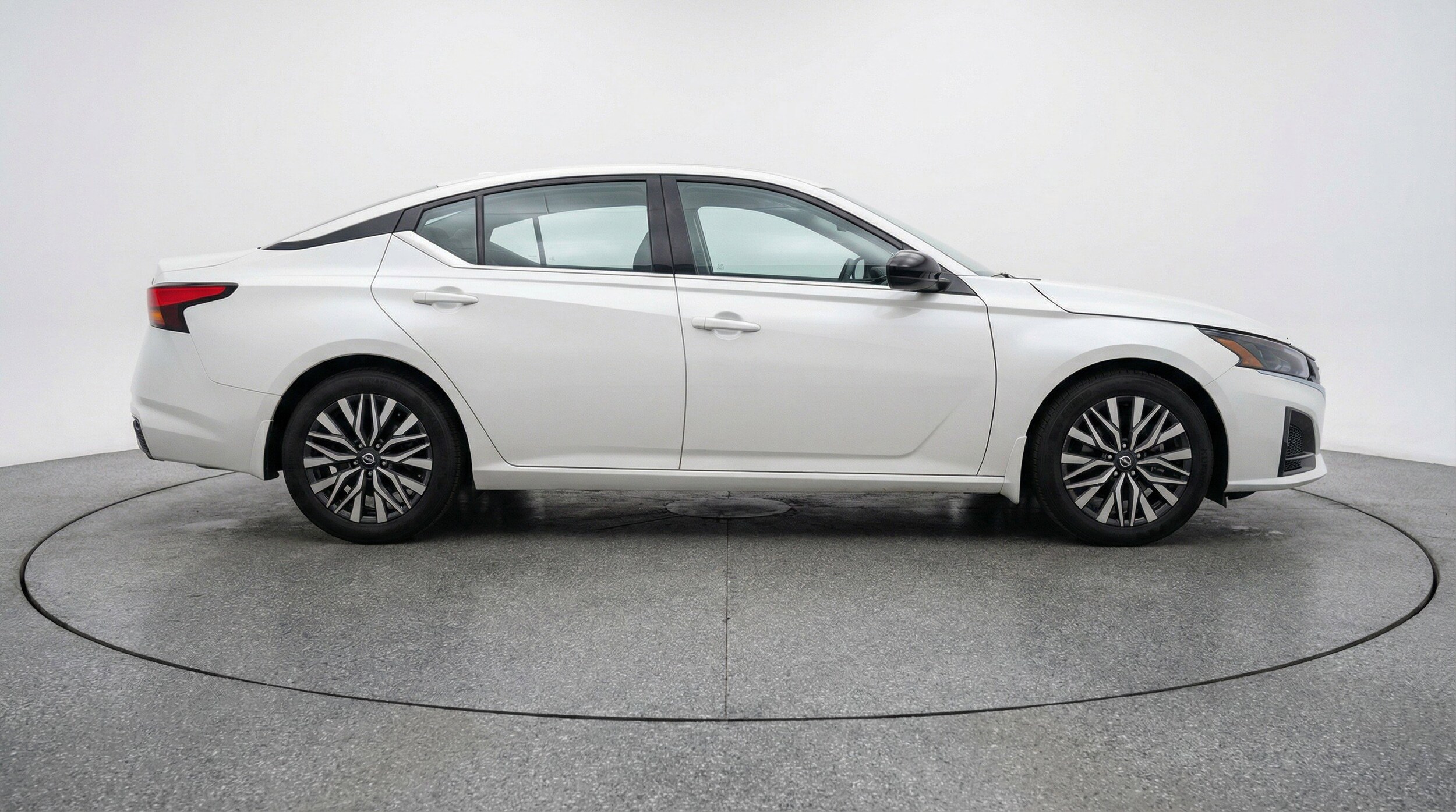 Thumbnail: 2025 Nissan Altima - 11