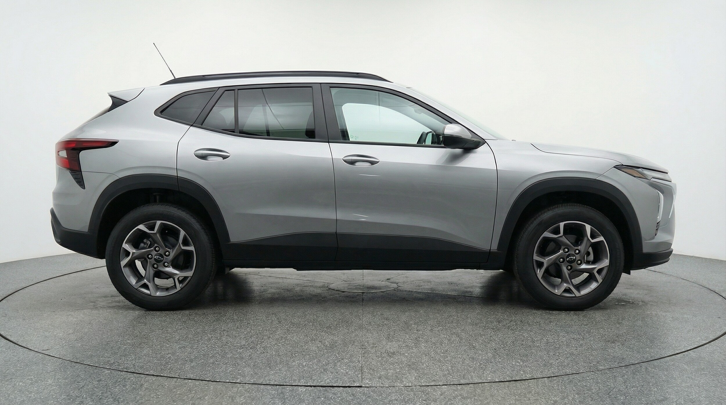 Thumbnail: 2025 Chevrolet Trax - 8