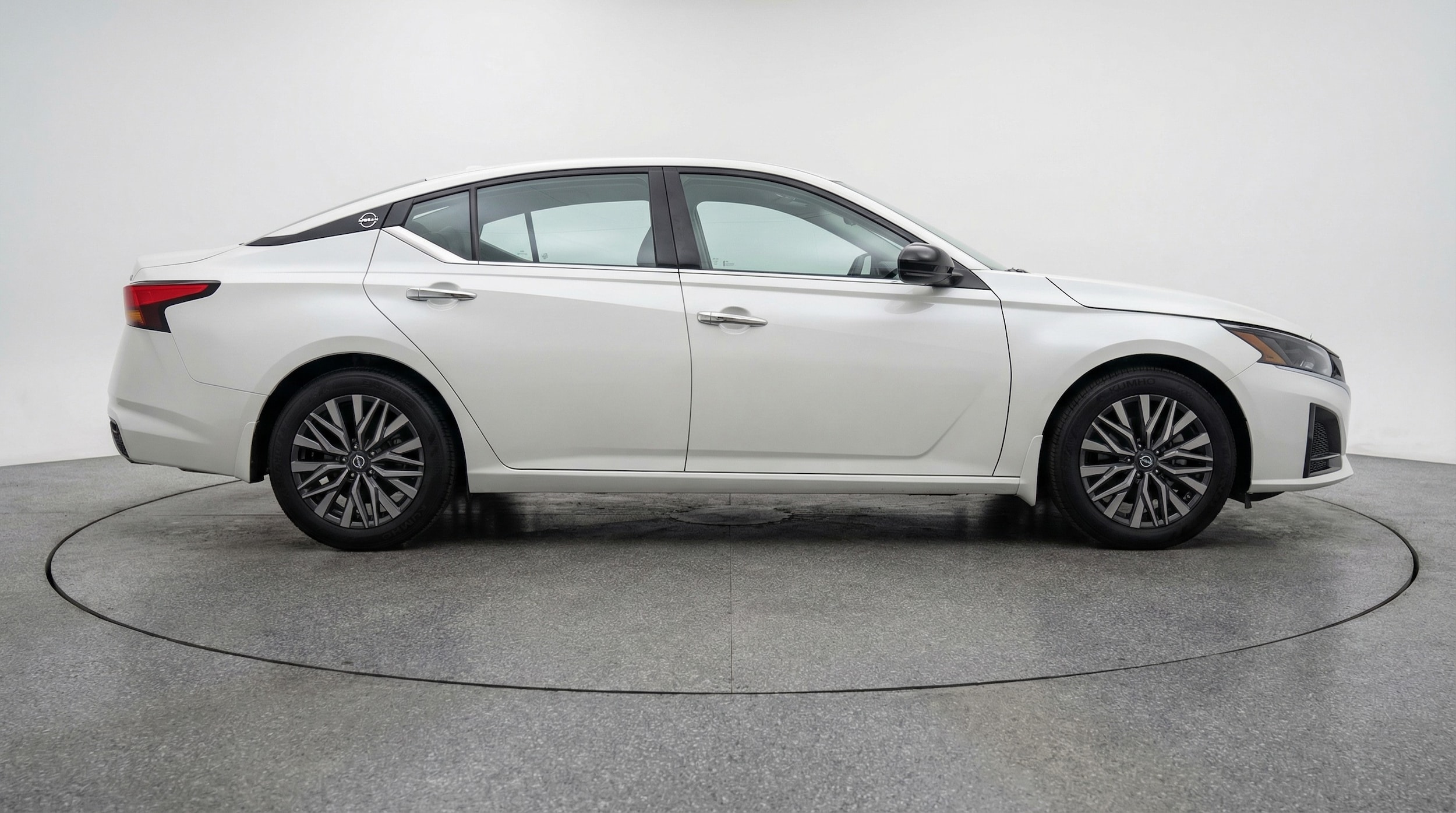 Thumbnail: 2025 Nissan Altima - 8