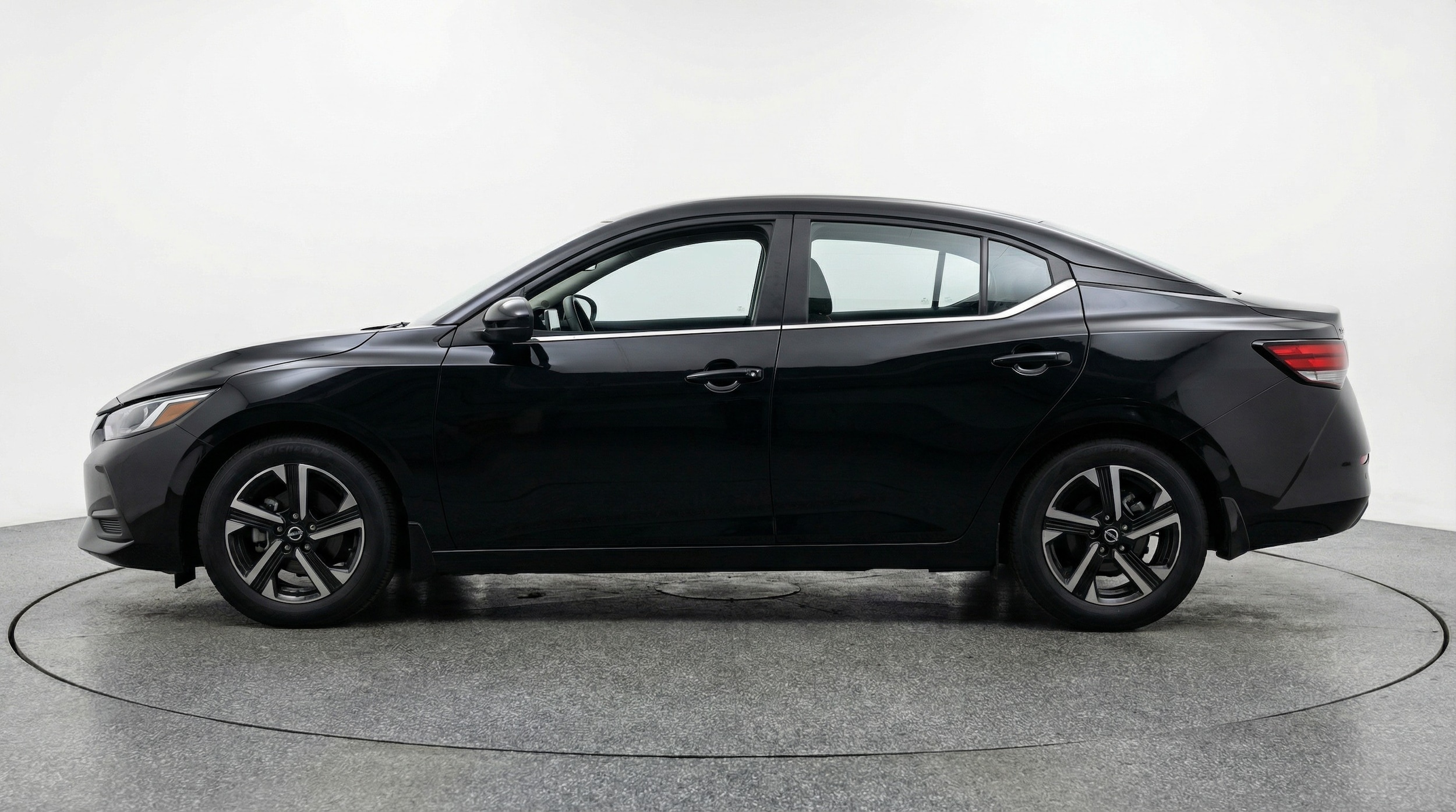 Thumbnail: 2025 Nissan Sentra - 4