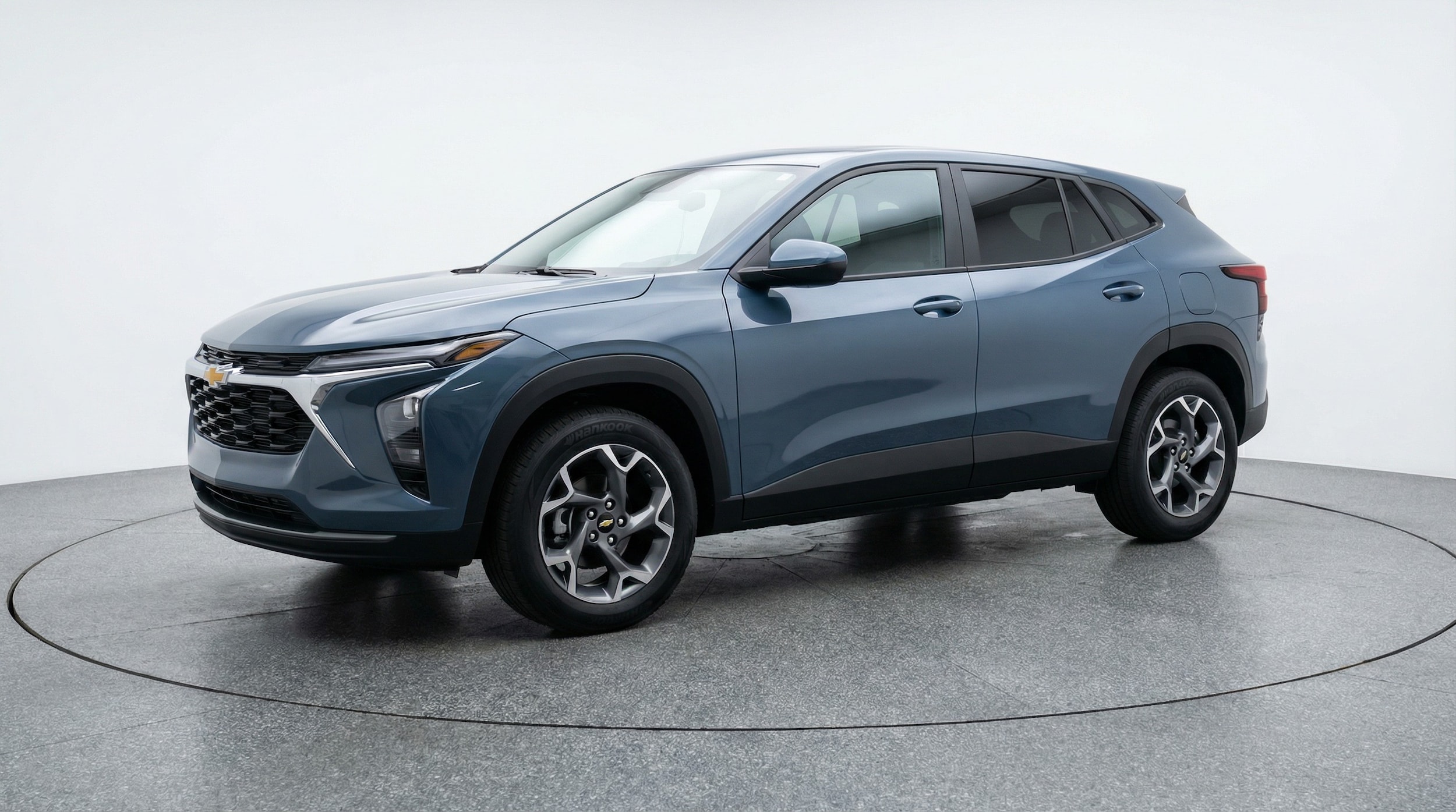 Thumbnail: 2025 Chevrolet Trax - 3