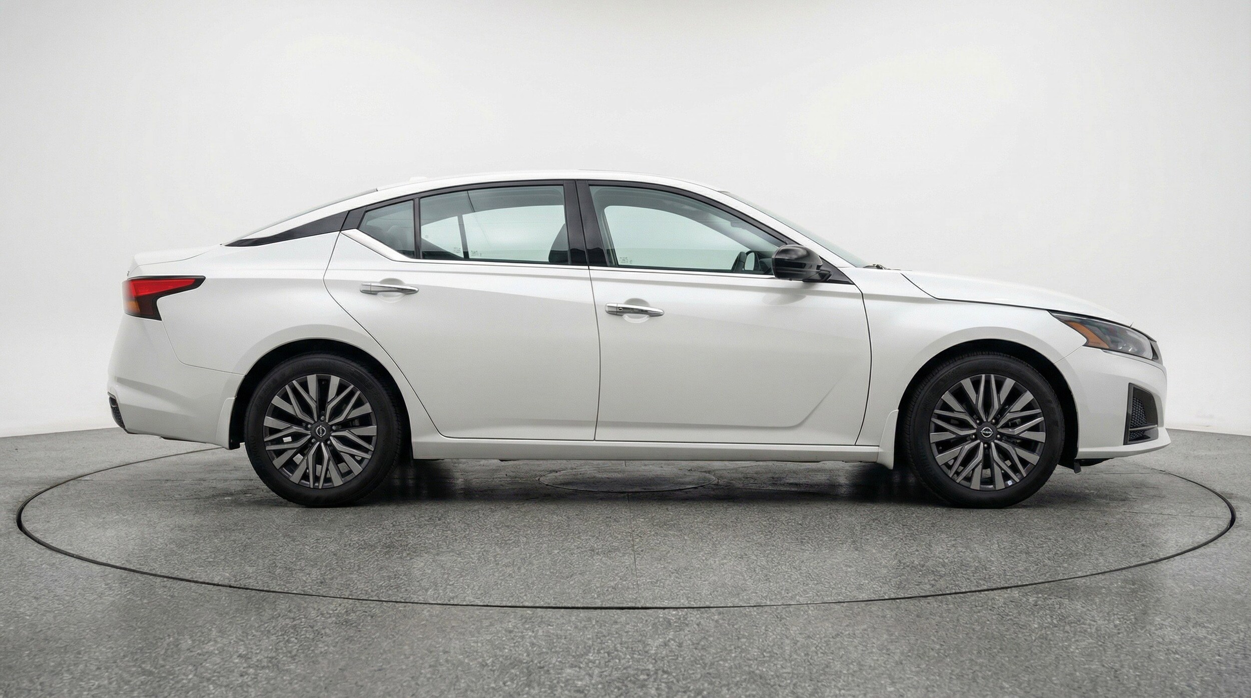 Thumbnail: 2025 Nissan Altima - 11