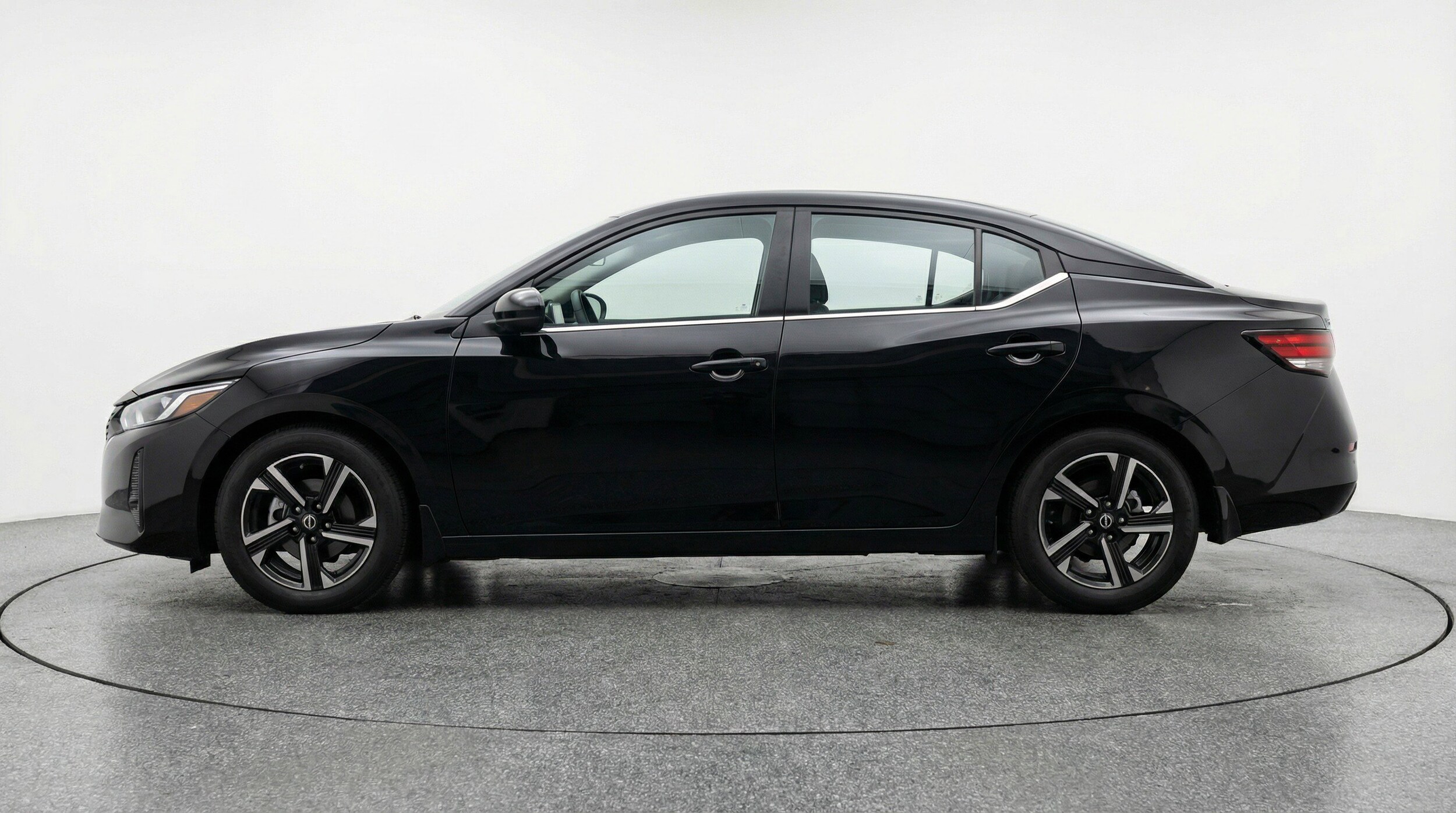 Thumbnail: 2025 Nissan Sentra - 5