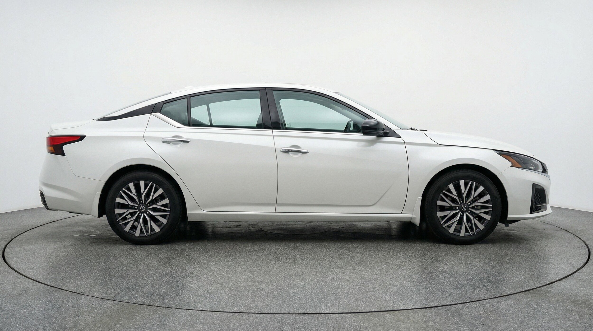 Thumbnail: 2025 Nissan Altima - 11