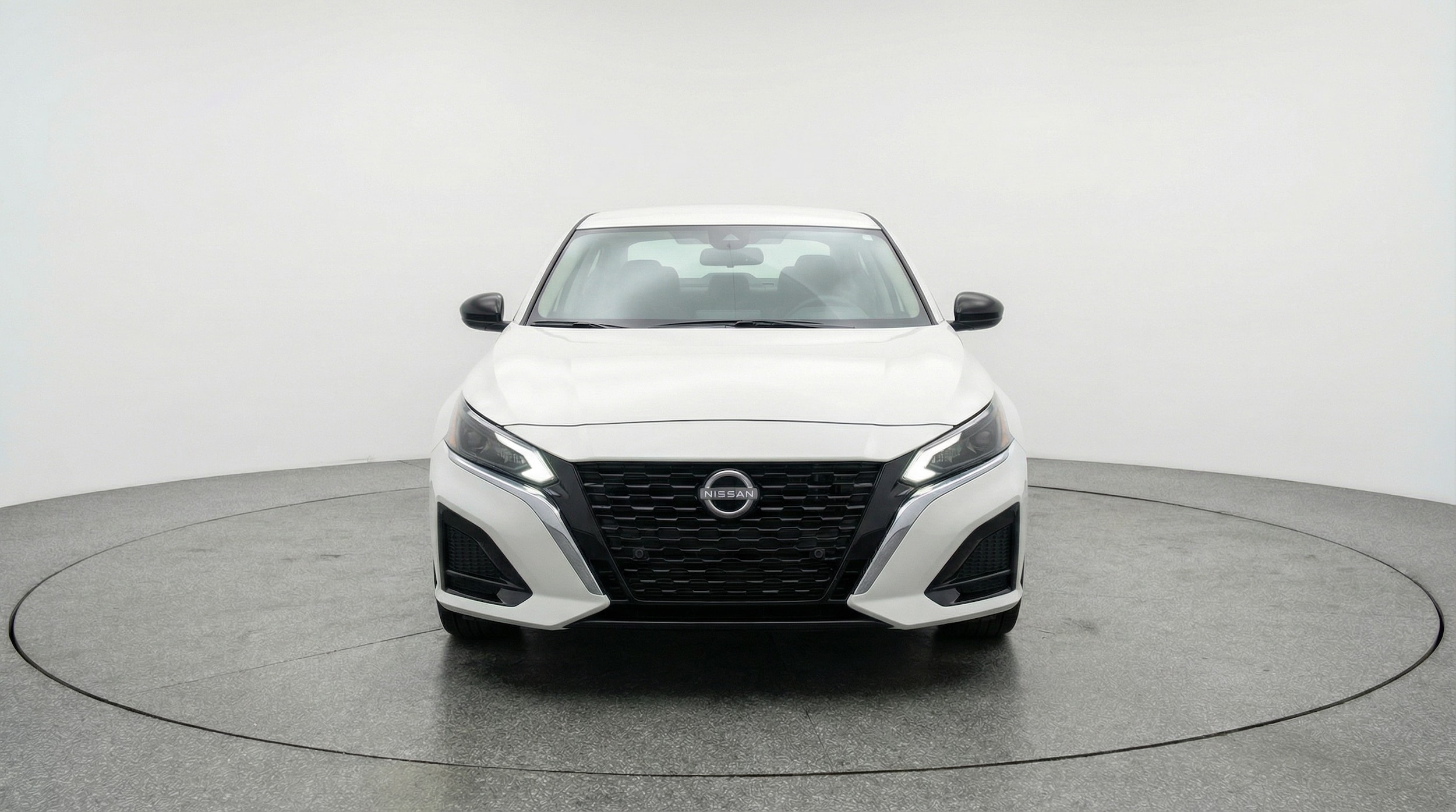 Thumbnail: 2025 Nissan Altima - 2